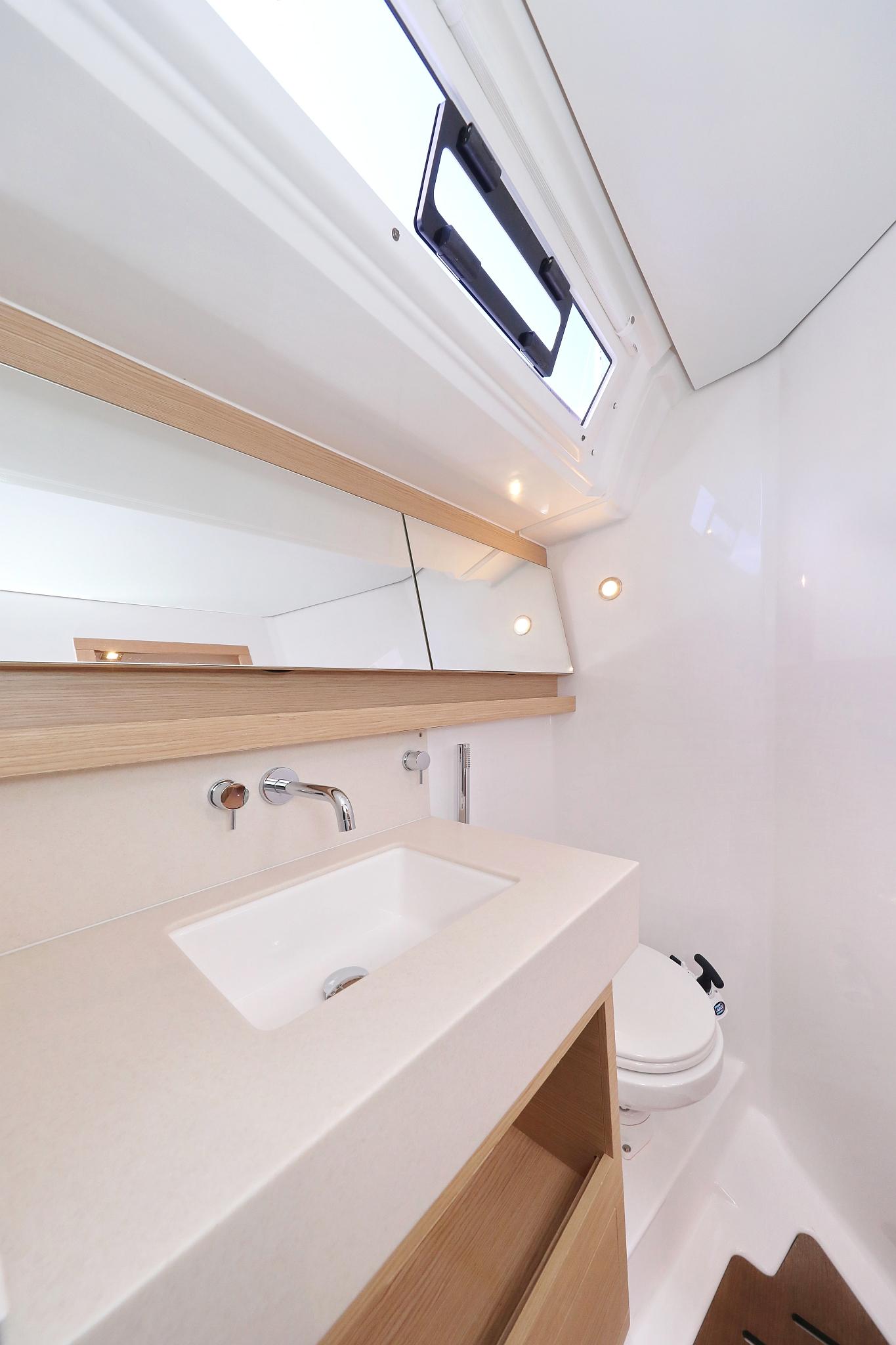 Dufour 470 - 4 cab., picture 40