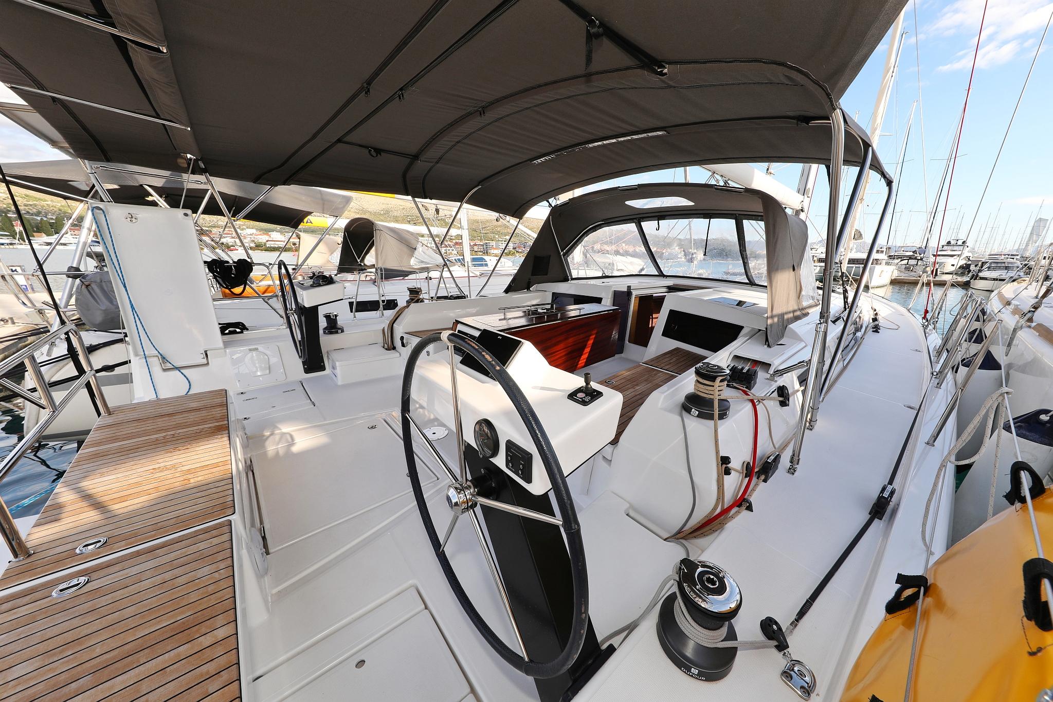 Dufour 470 - 4 cab., picture 7