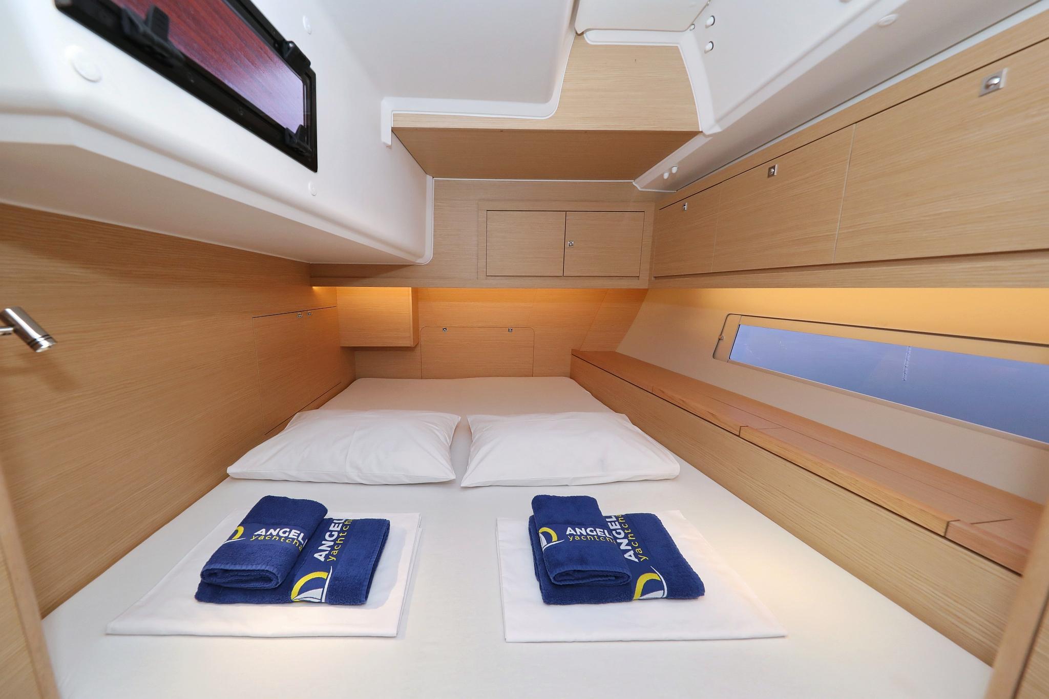 Dufour 470 - 4 cab., picture 28