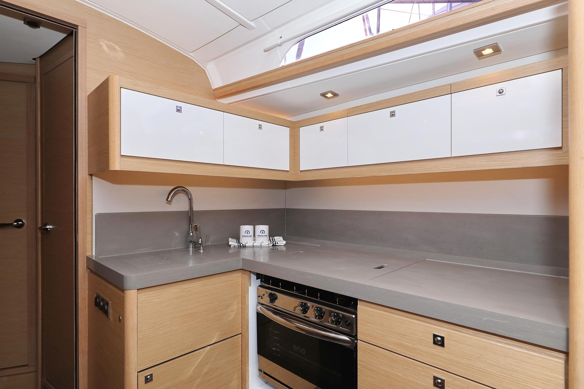 Dufour 470 - 4 cab., picture 20