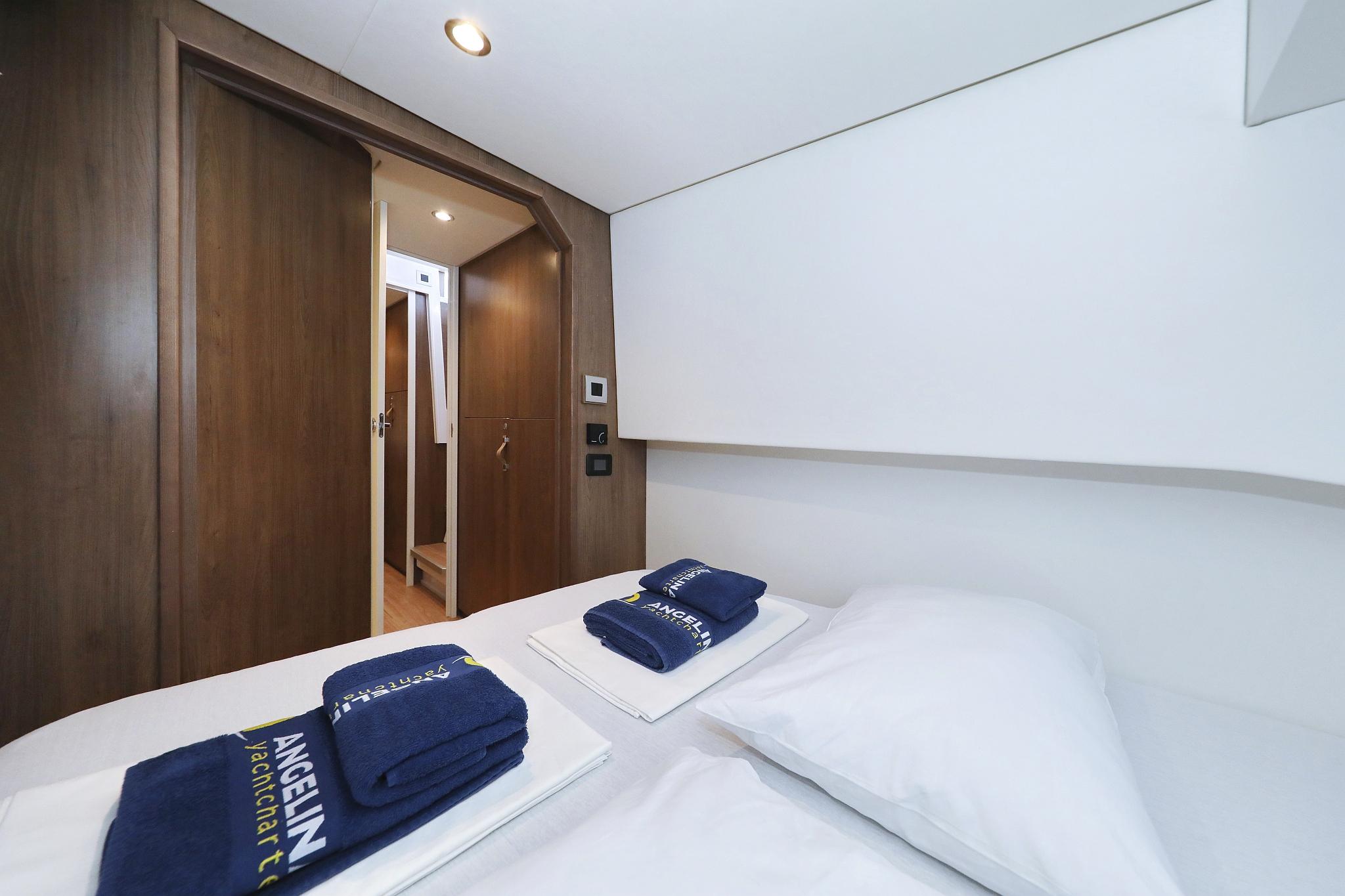 Bali 4.2 - 4 + 1 cab., picture 26