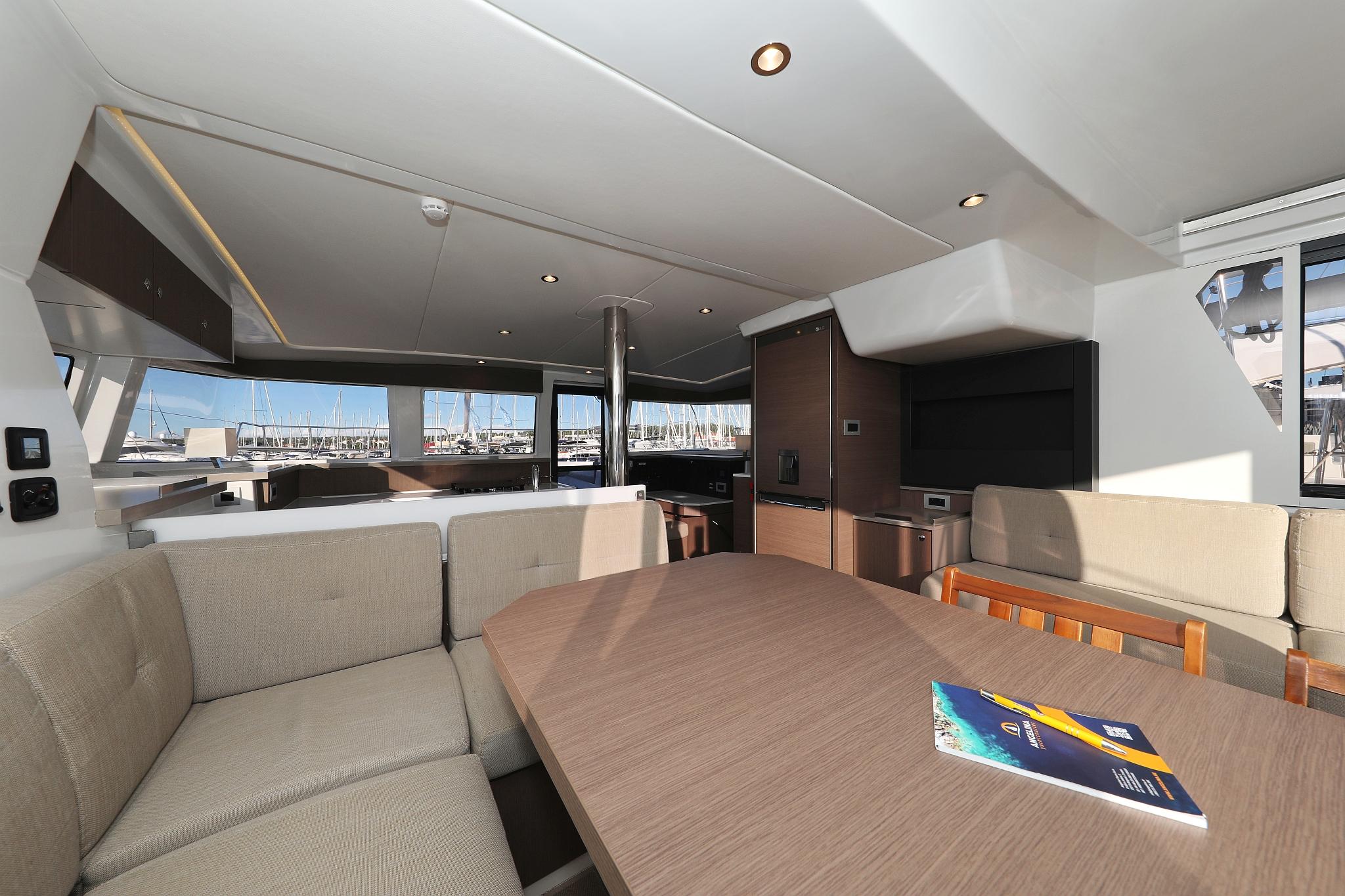 Bali 4.2 - 4 + 1 cab., picture 12