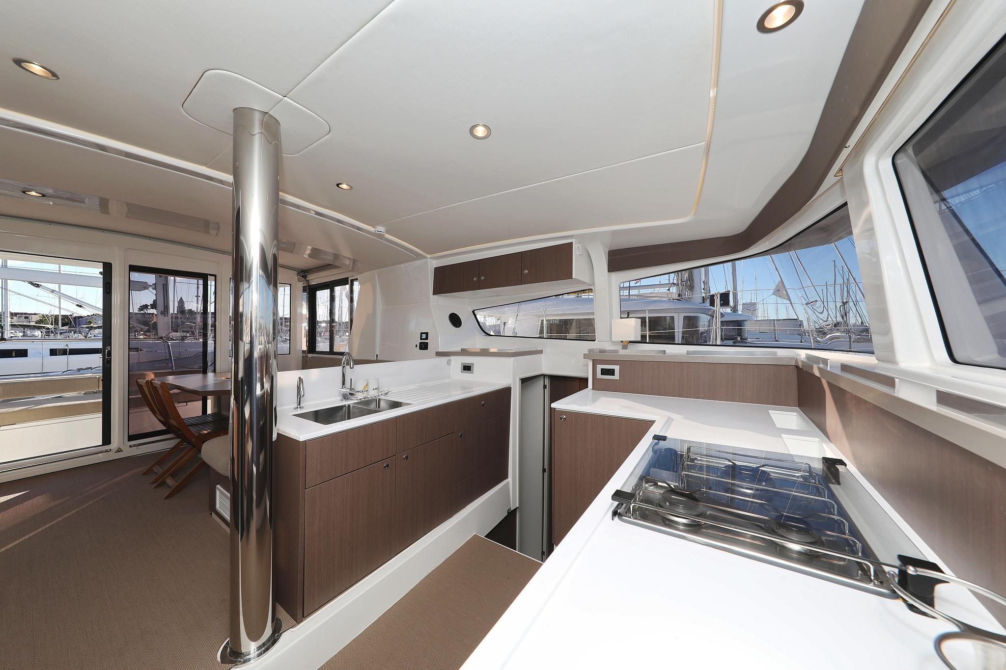 Bali 4.2 - 4 + 1 cab., picture 18