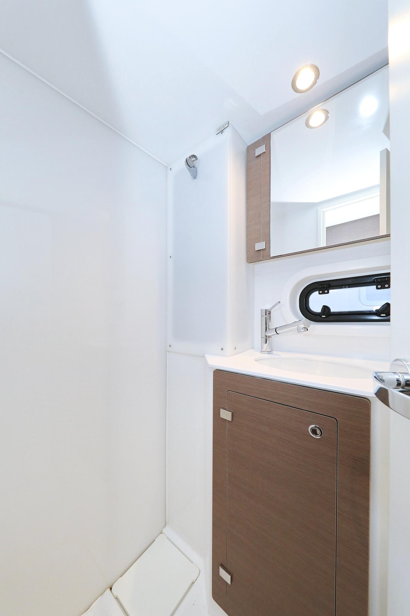 Bali 4.2 - 4 + 1 cab., picture 32