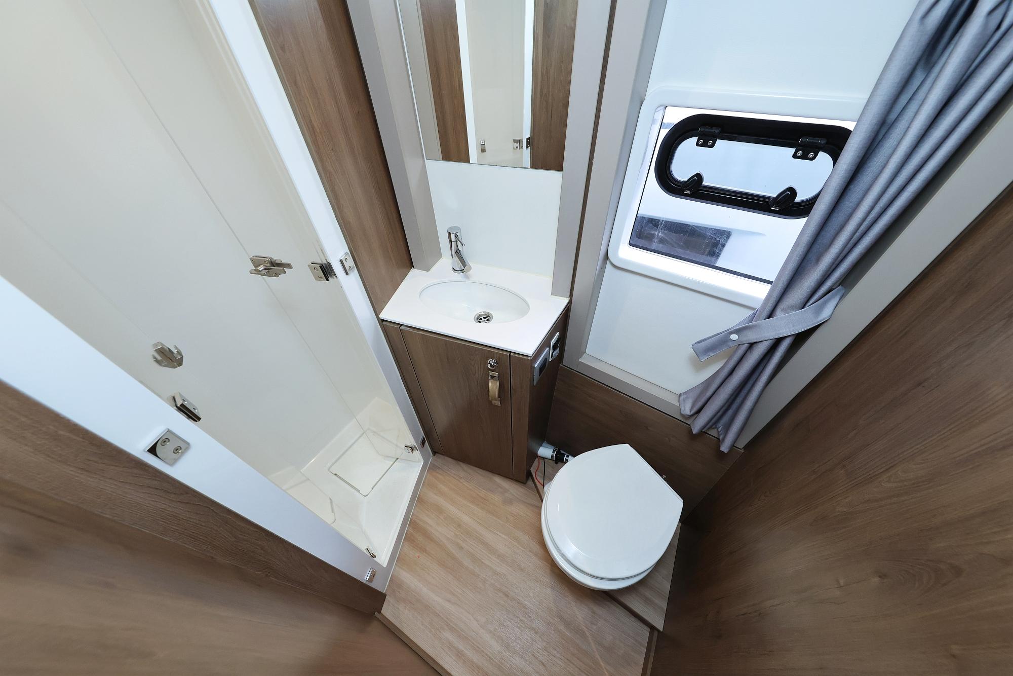 Bali 4.4 - 4 + 2 cab., picture 29