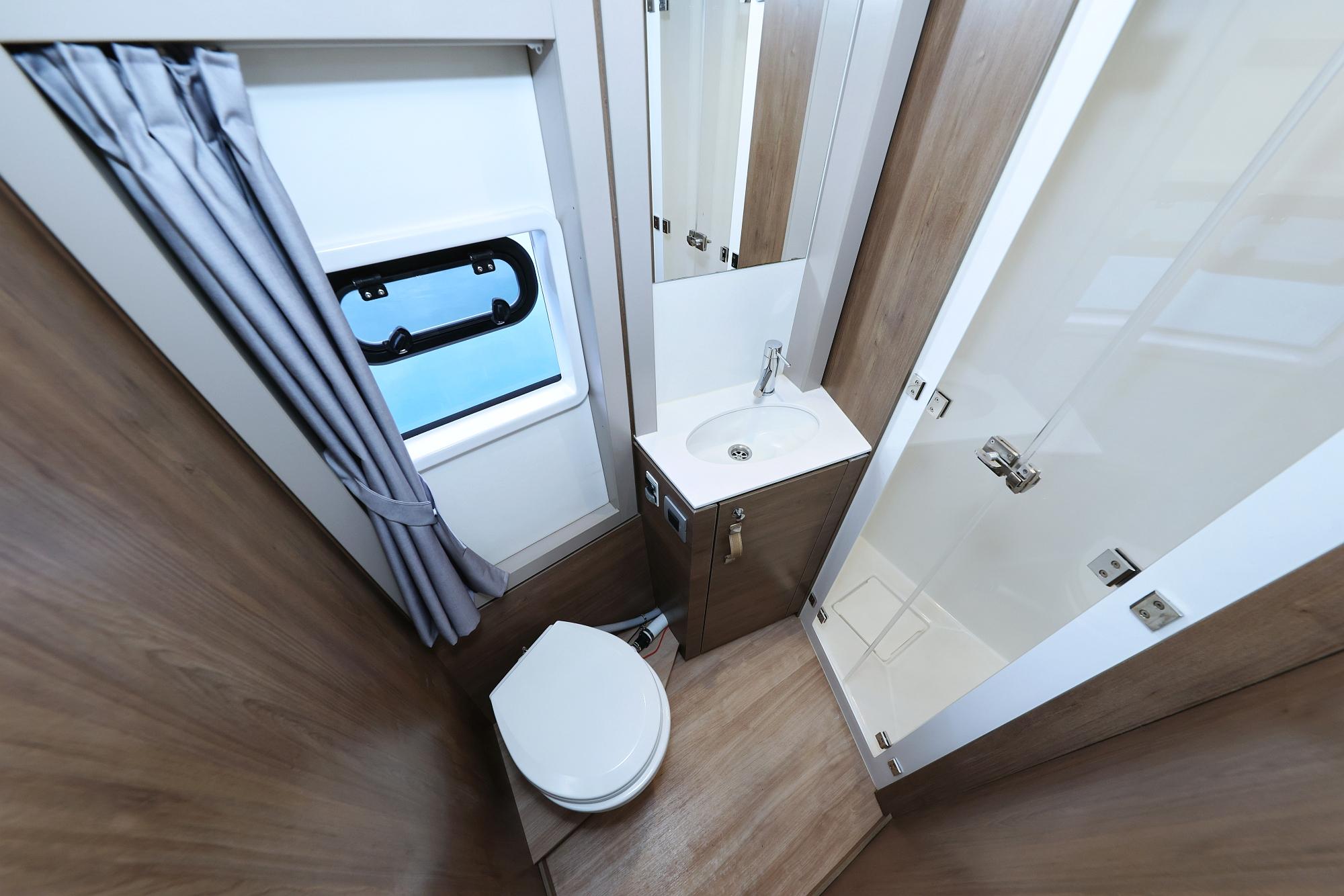 Bali 4.4 - 4 + 2 cab., picture 31