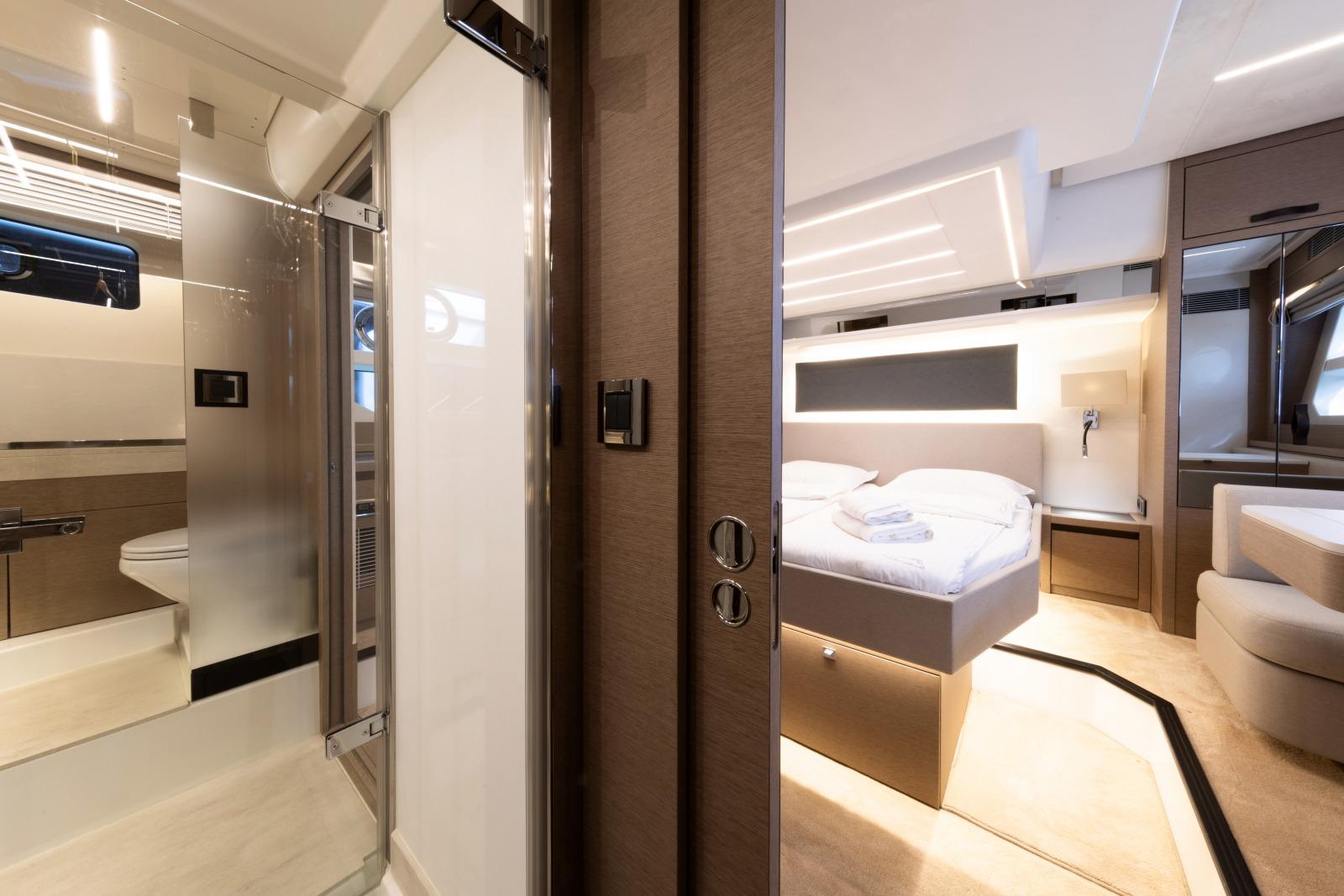 Prestige 590 Flybridge - 3 + 1 cab.	, picture 12