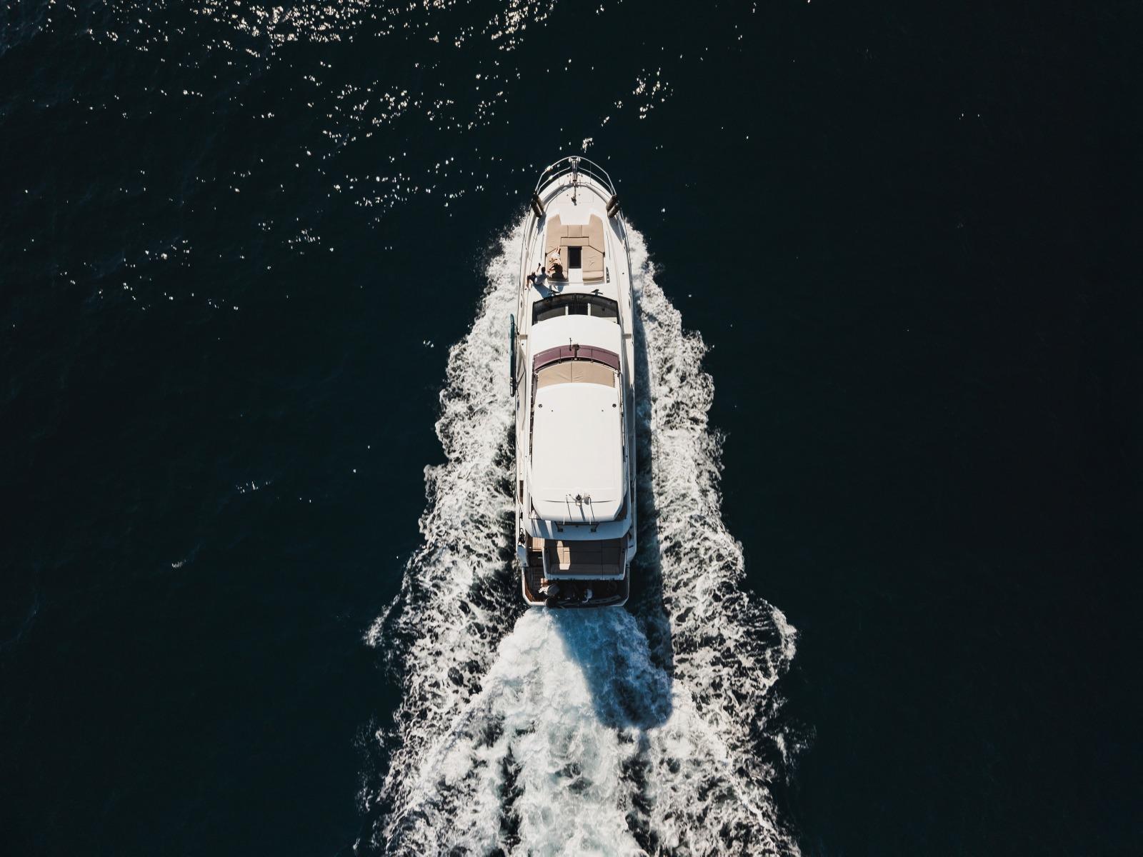 Prestige 590 Flybridge - 3 + 1 cab.	, picture 4