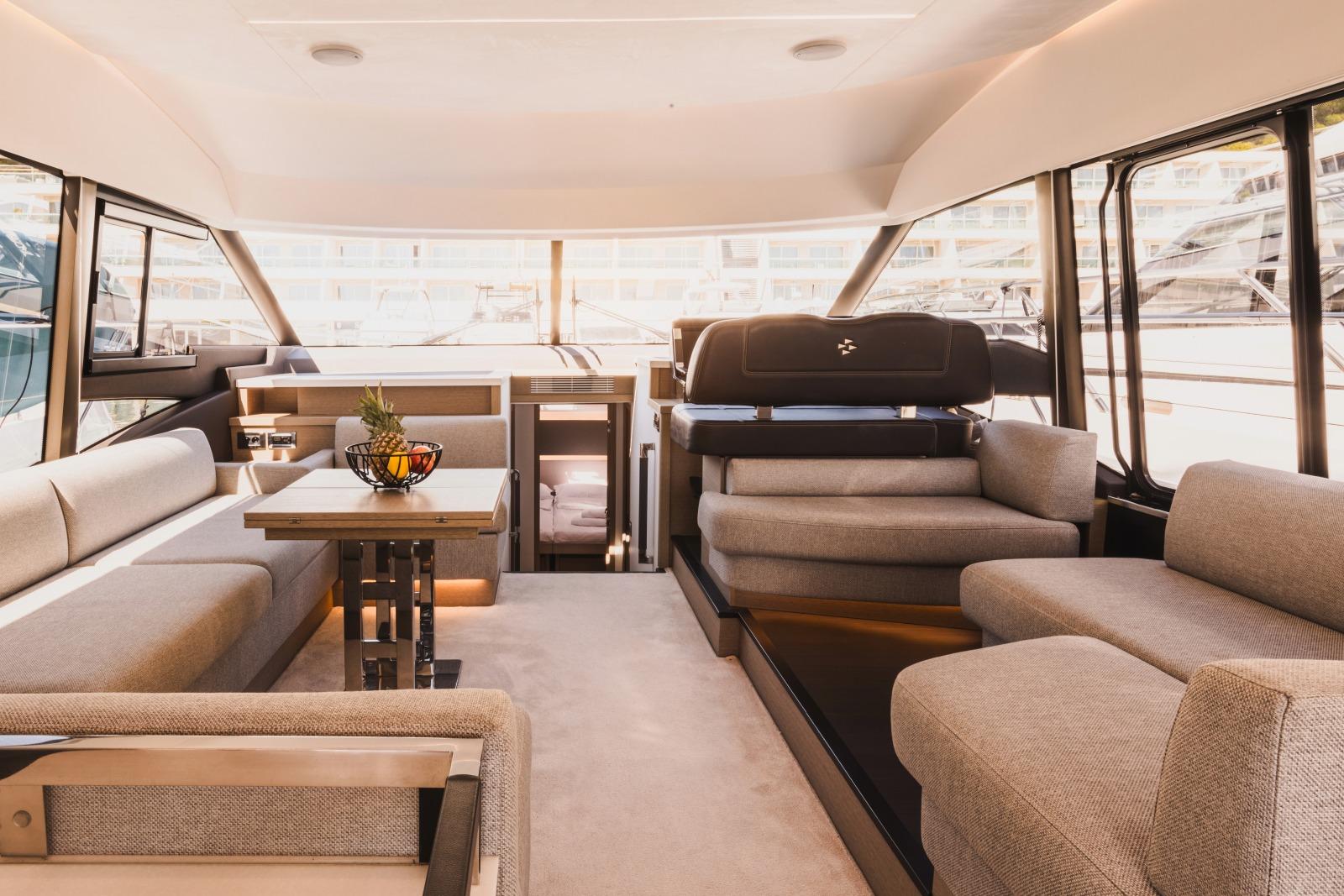 Prestige 590 Flybridge - 3 + 1 cab.	, picture 7