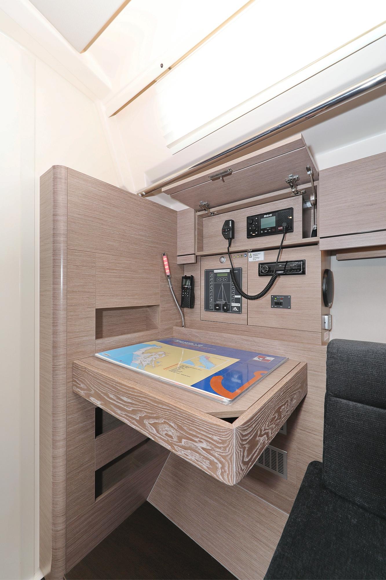 Hanse 388, picture 13