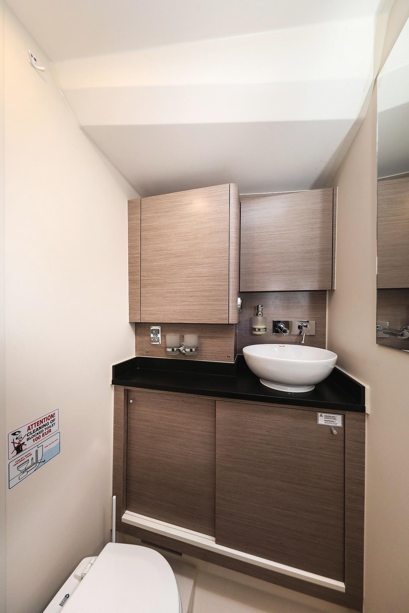 Hanse 588 - 5 + 1 cab., picture 25