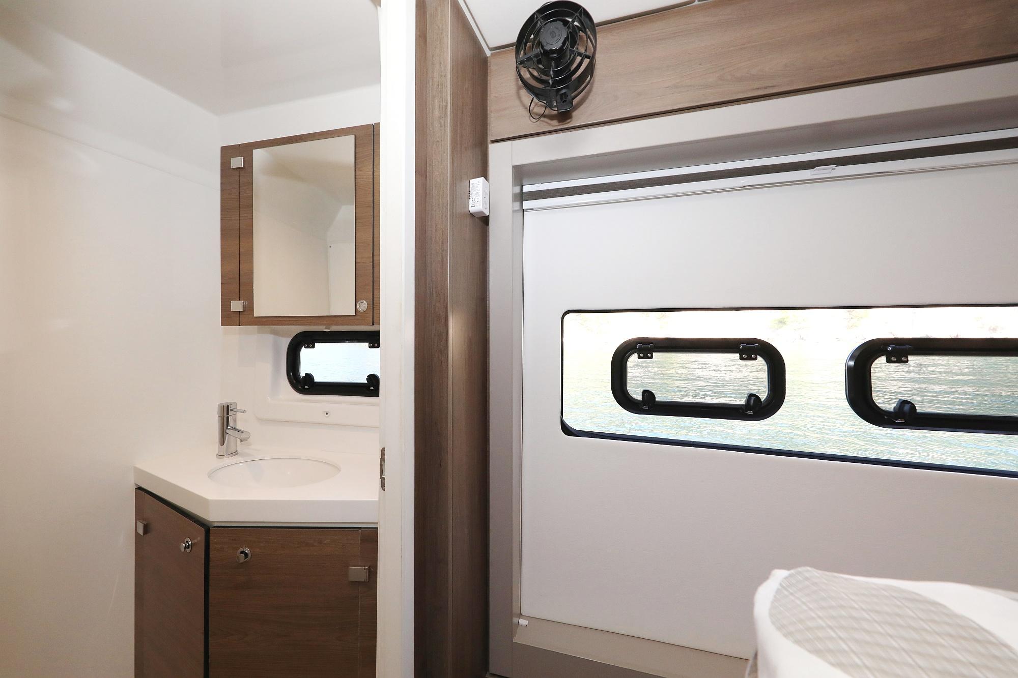 Bali 4.8 - 5 + 2 cab, picture 31