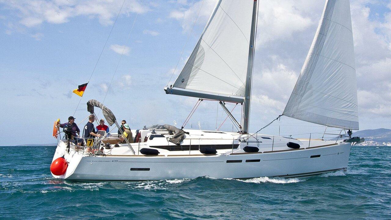 Sun Odyssey 439, picture 1