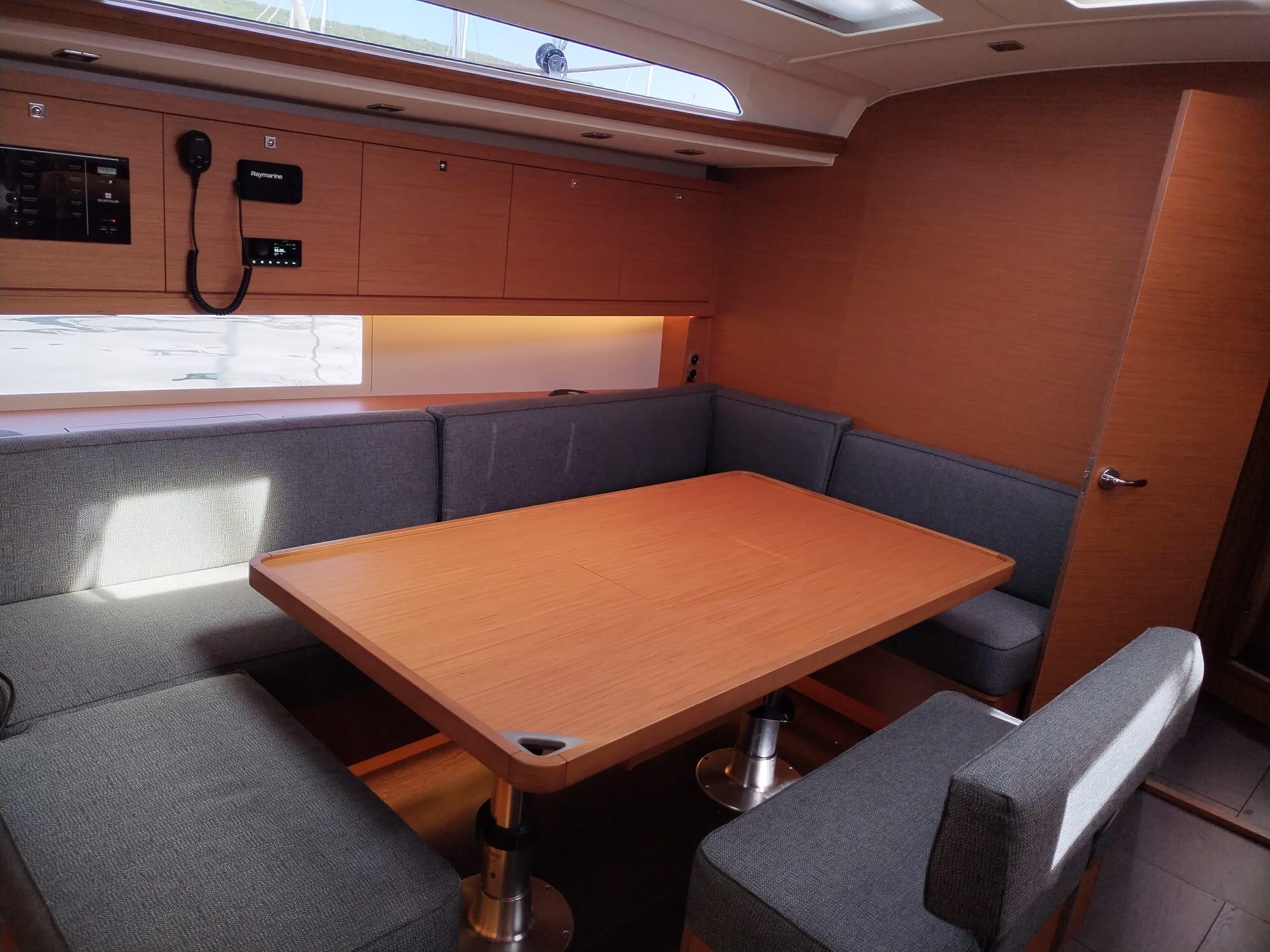 Dufour 470 - 4 cab., picture 11