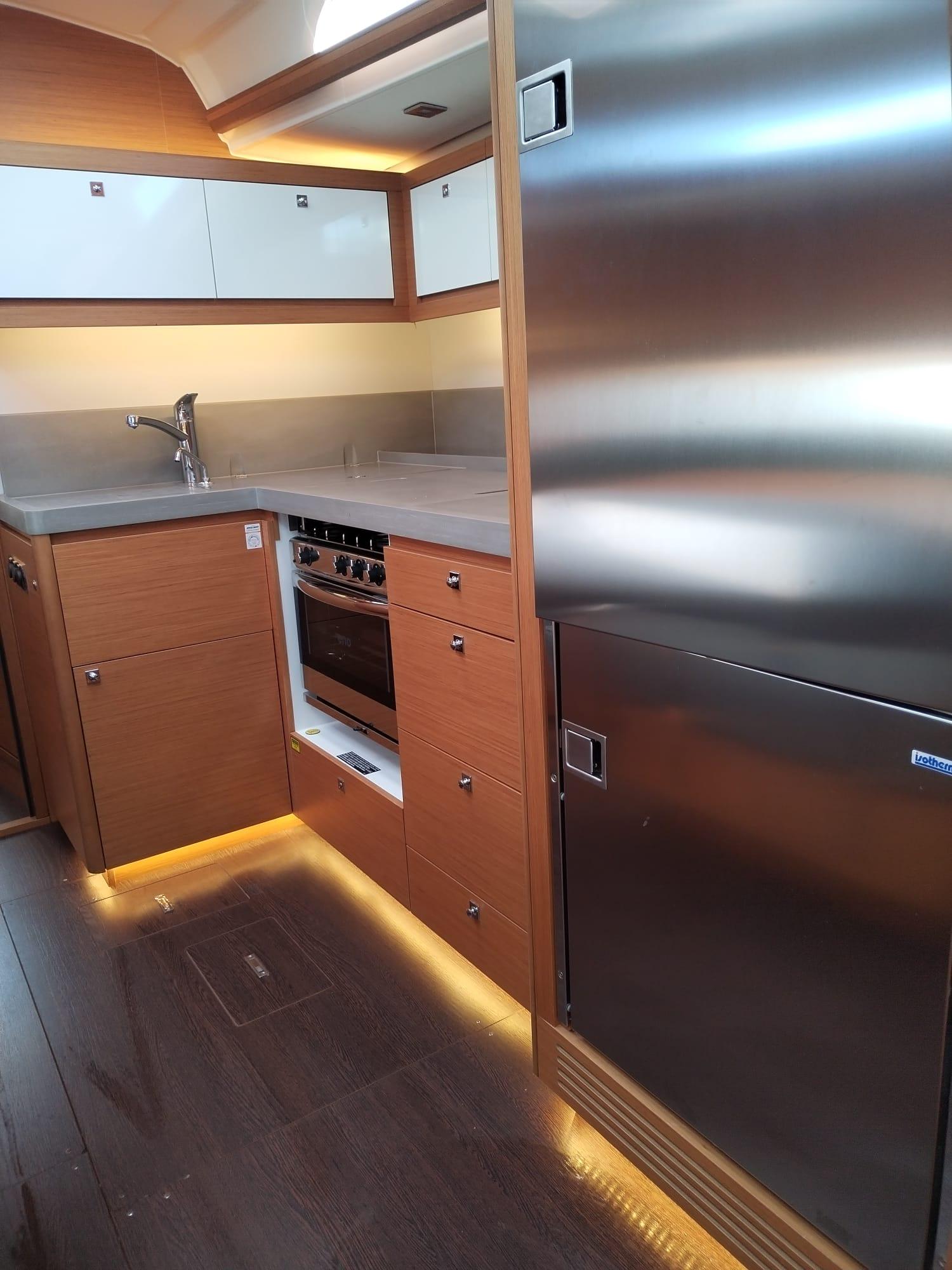 Dufour 470 - 4 cab., picture 12