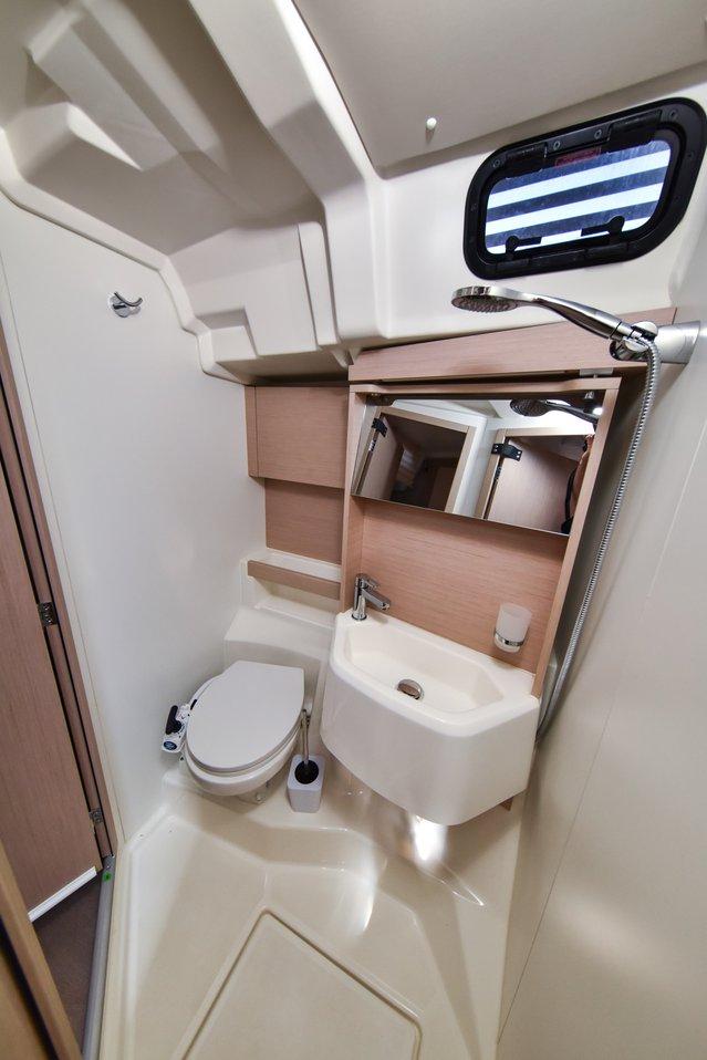 Oceanis 51.1 OW - 3 cab, picture 36