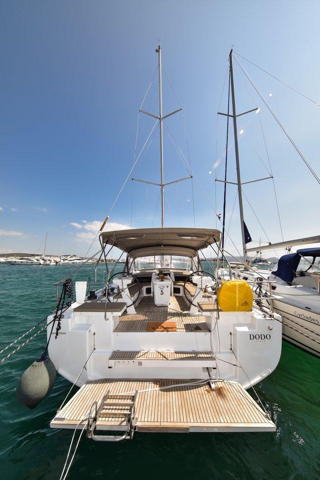 Oceanis 51.1 OW - 3 cab, picture 3