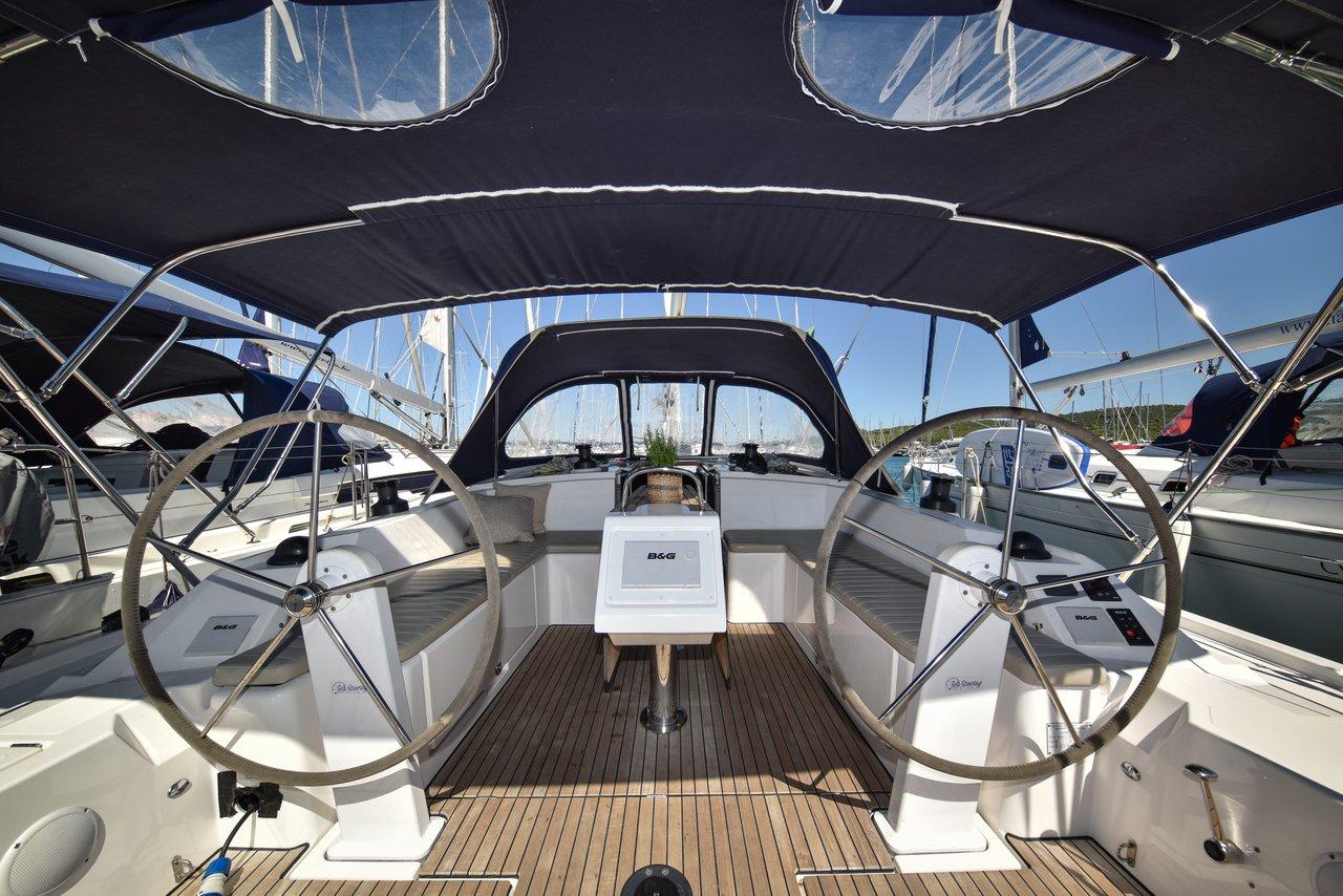 Bavaria C42, picture 7