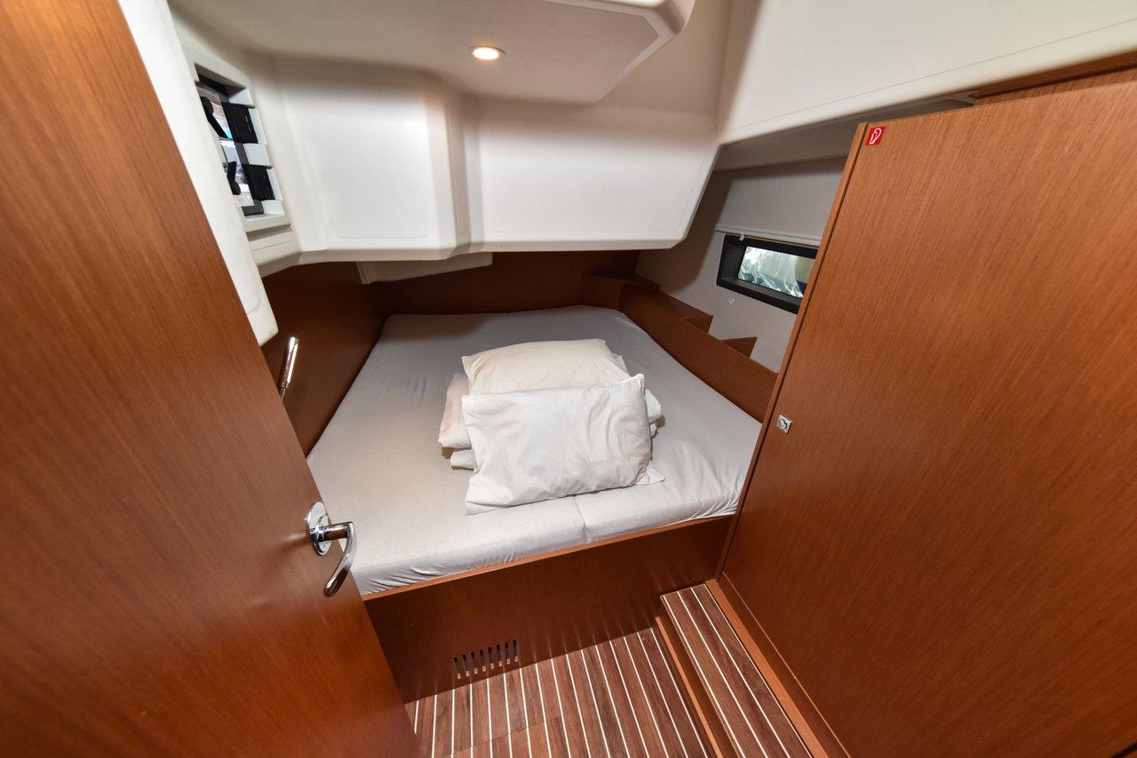 Bavaria C42, picture 20