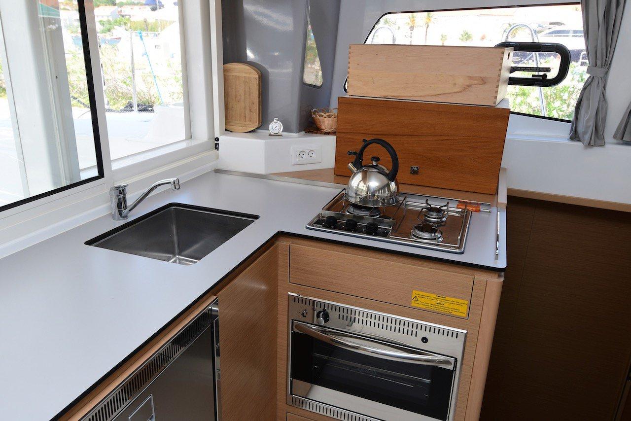 Excess 12 - 4 + 1 + 1 cab., picture 10