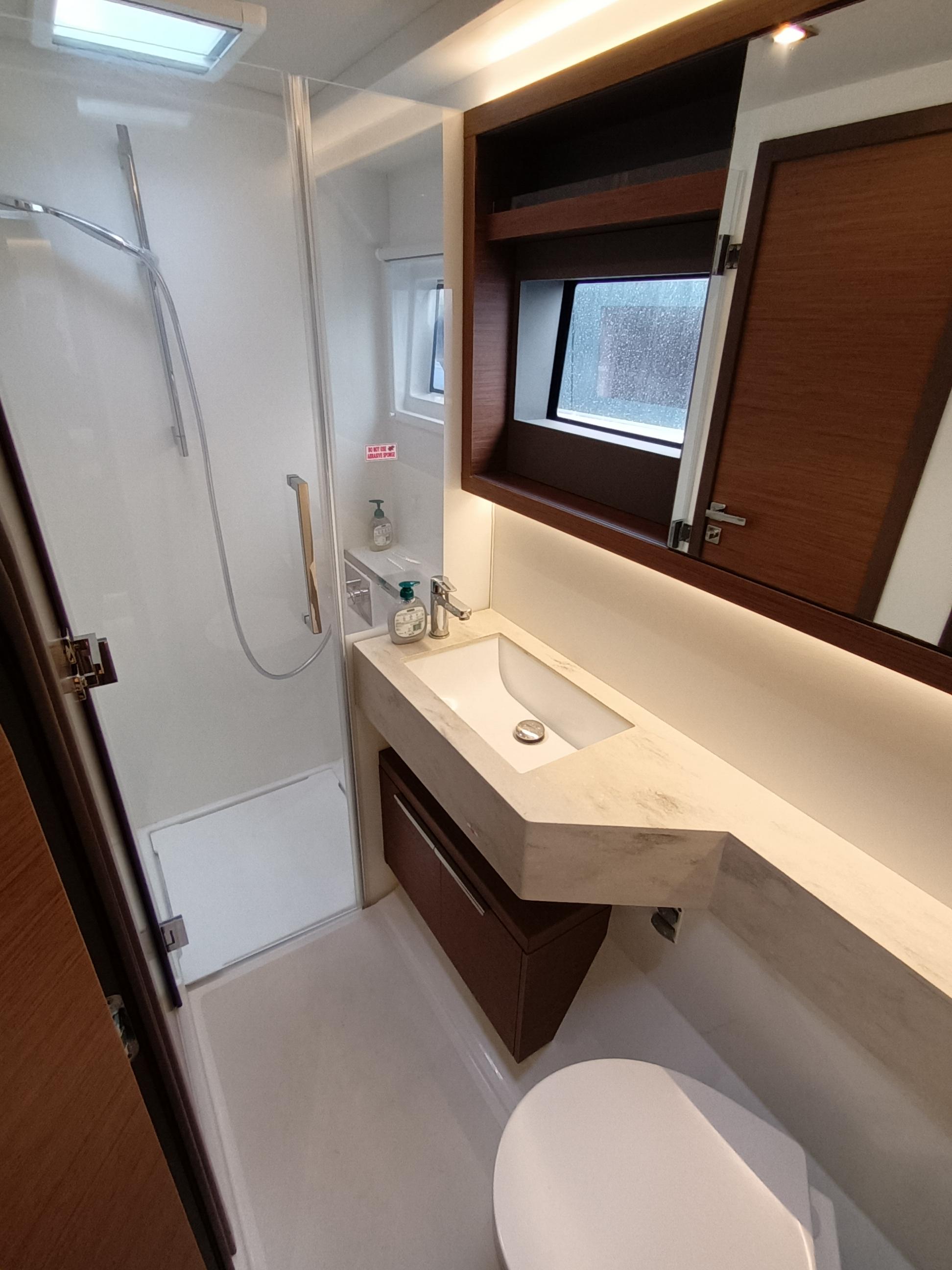 Lagoon 50 - 6 + 2 cab., picture 15