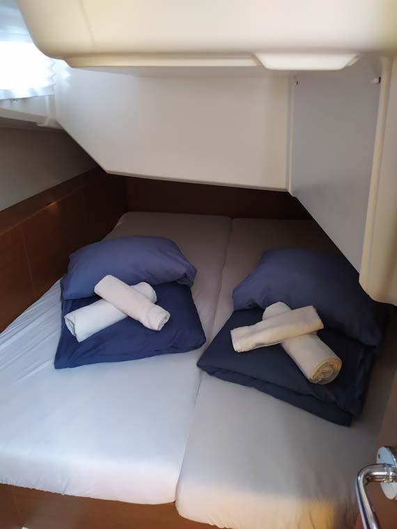 Sun Odyssey 380 - 3 cab., picture 16