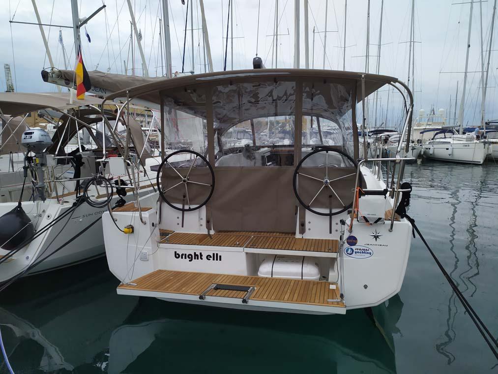 Sun Odyssey 380 - 3 cab., picture 1