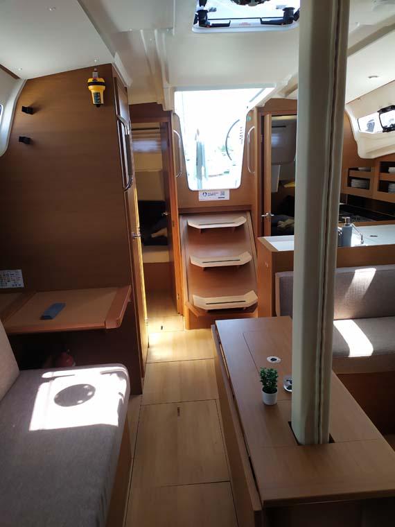 Sun Odyssey 380 - 3 cab., picture 10
