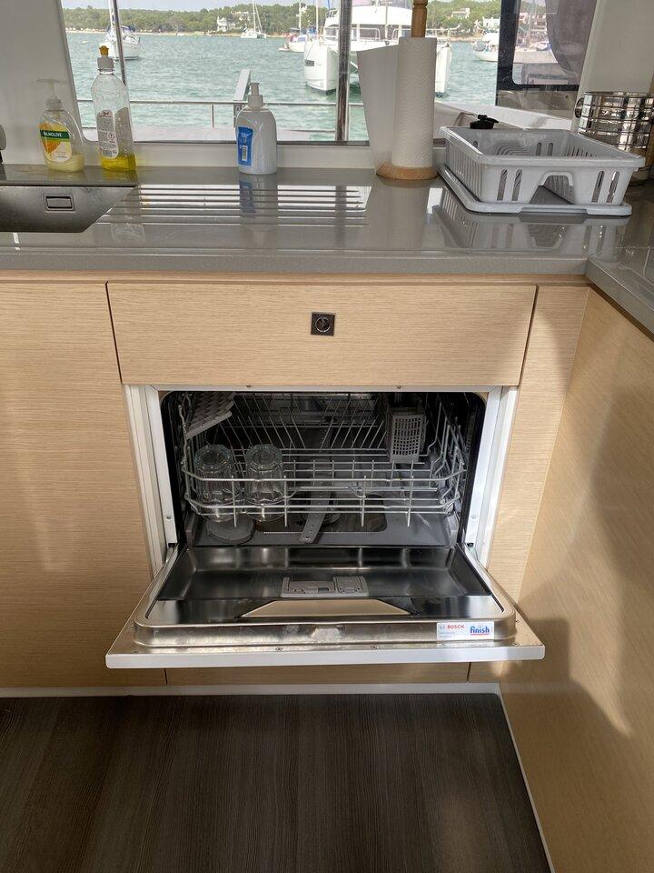 Fountaine Pajot Saba 50 - 4 + 2 cab., picture 16