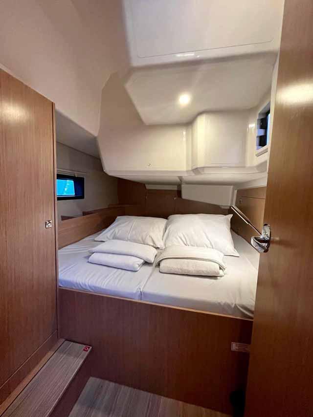 Bavaria C42, picture 9