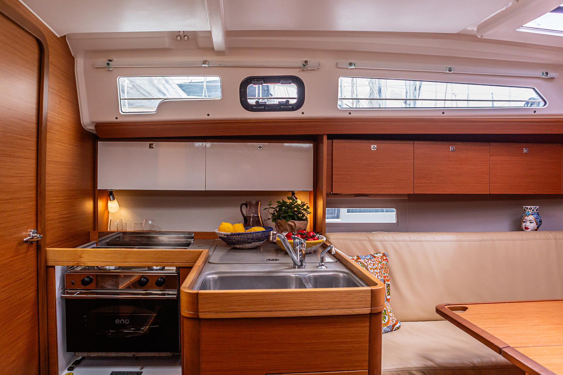 Dufour 360 GL, picture 5