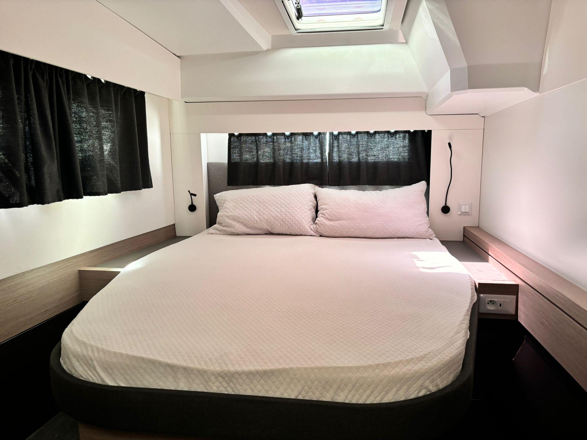 Fountaine Pajot Astrea 42 - 4 + 2 cab. - Timeless Planet, picture 7