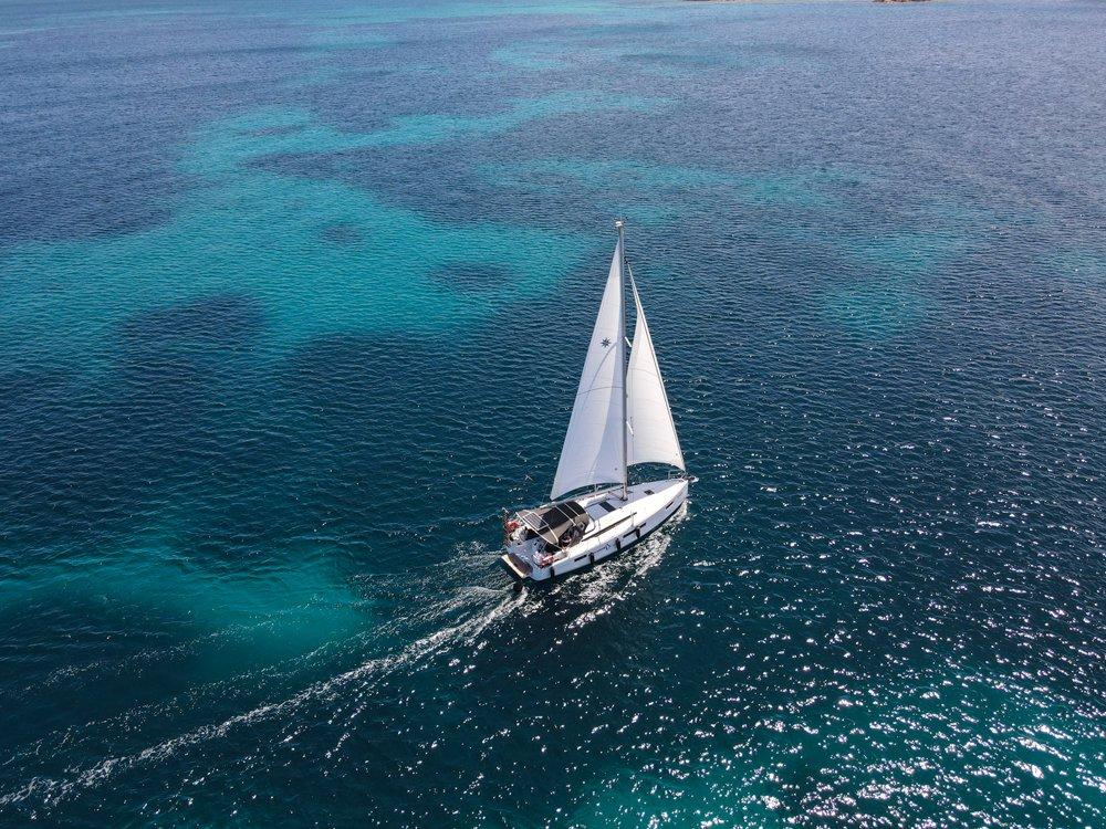 Sun Odyssey 410 - 3 cab., picture 3