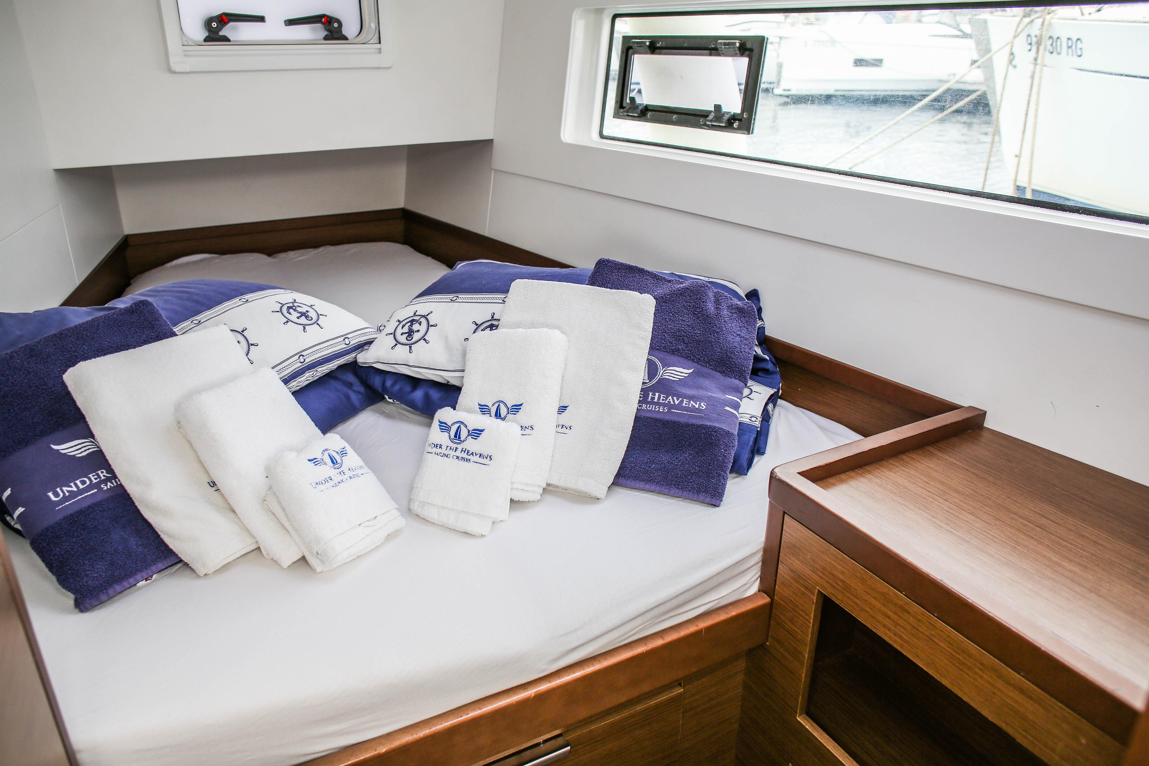 Lagoon 40 - 4 + 2 cab, picture 16