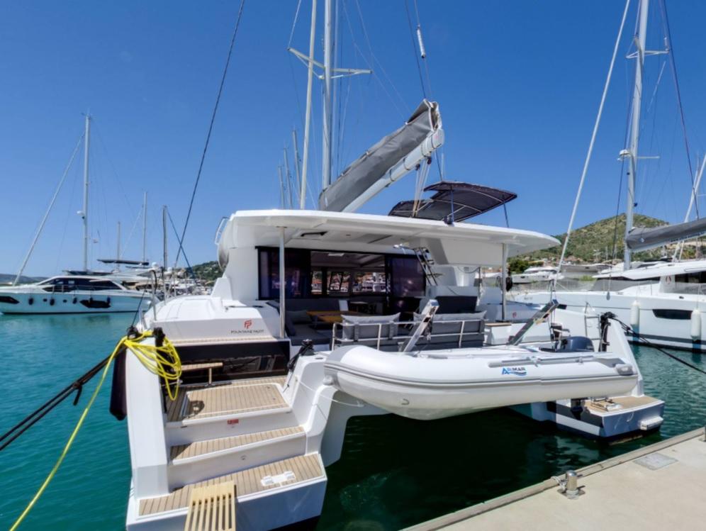 Fountaine Pajot Astrea 42 - 4 + 2 cab., picture 1