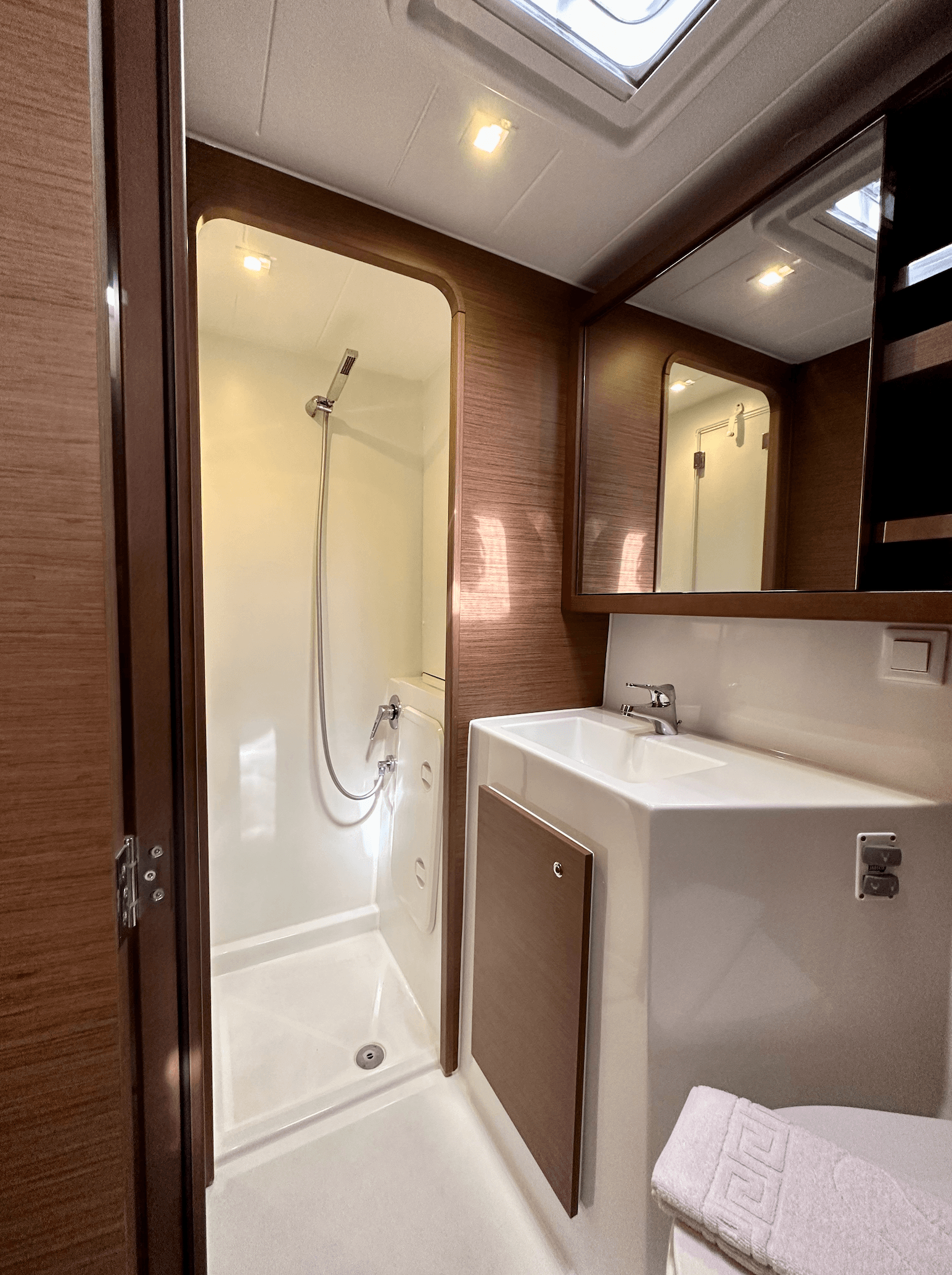 Lagoon 42 - 4 + 2 cab., picture 22