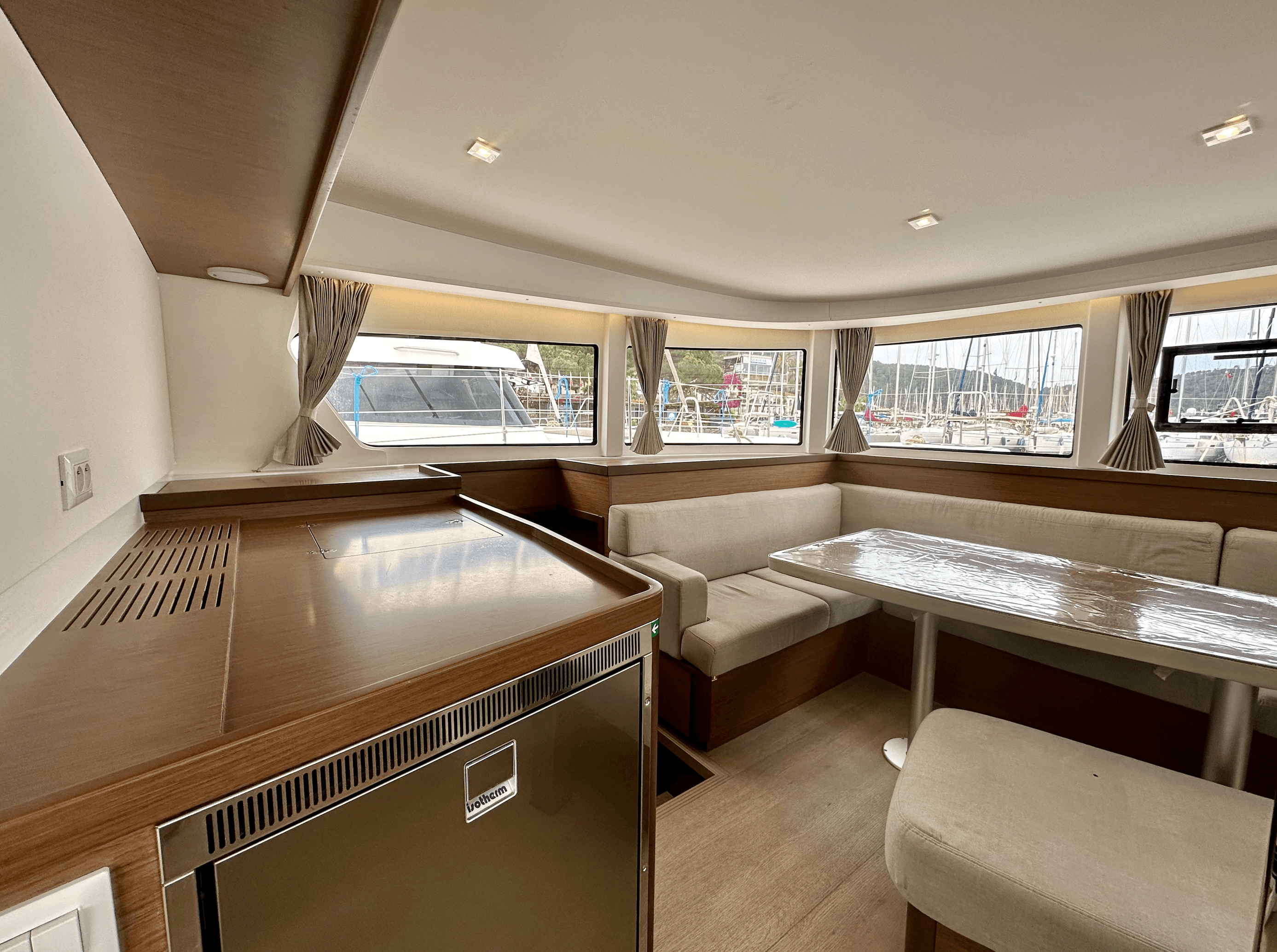 Lagoon 42 - 4 + 2 cab., picture 16