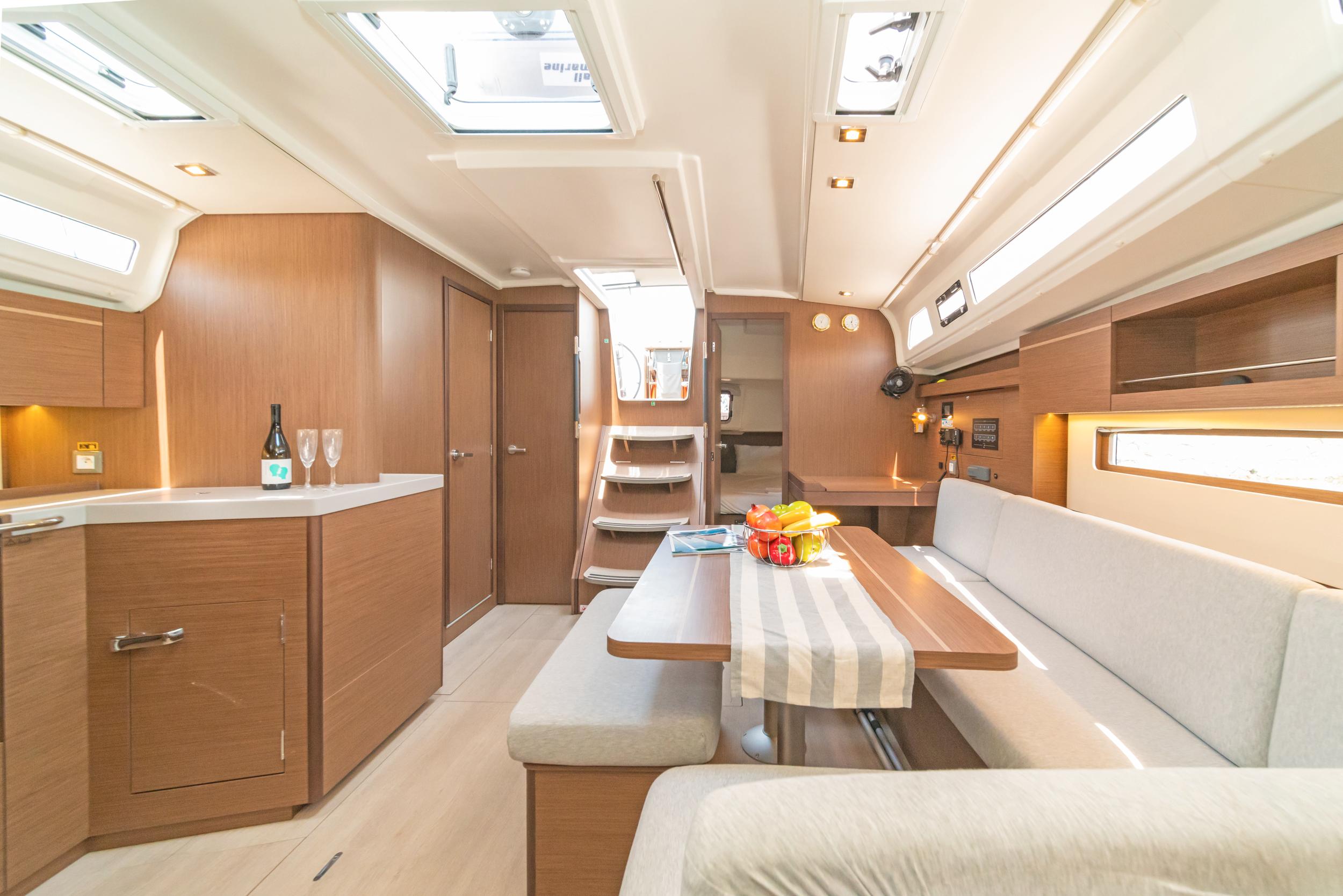 Oceanis 40.1, picture 8