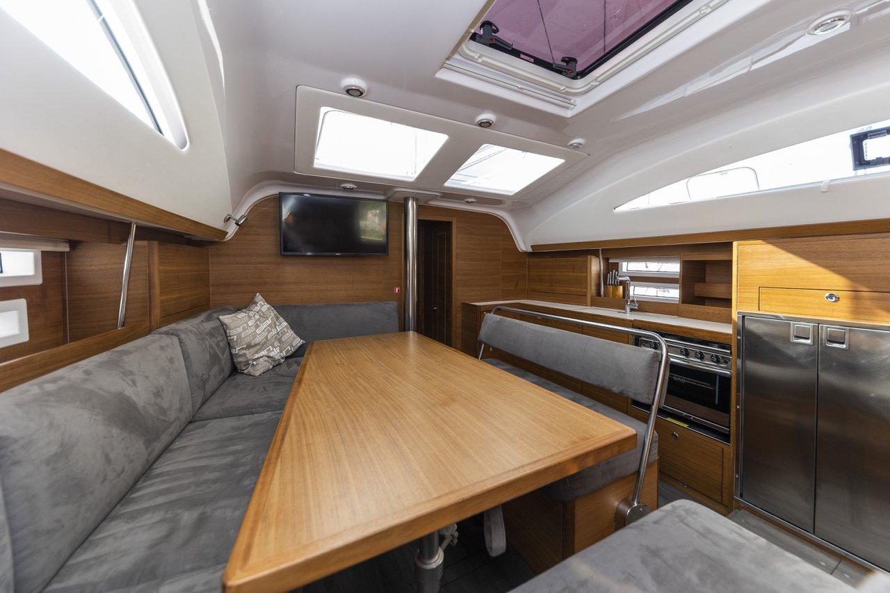 Elan Impression 45.1, picture 11