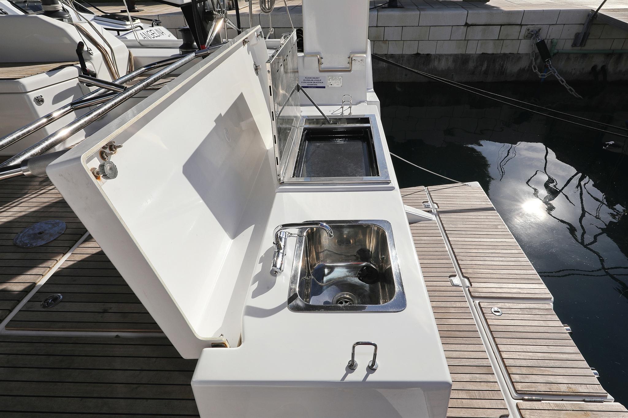 Dufour 530 - 6 cab., picture 48