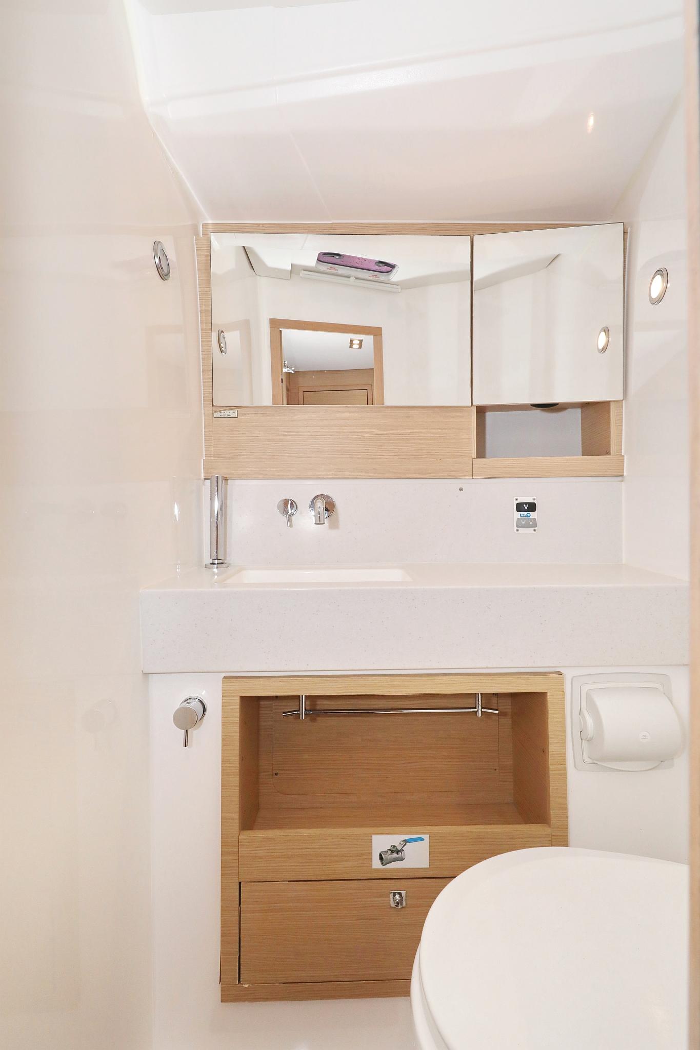 Dufour 530 - 6 cab., picture 39