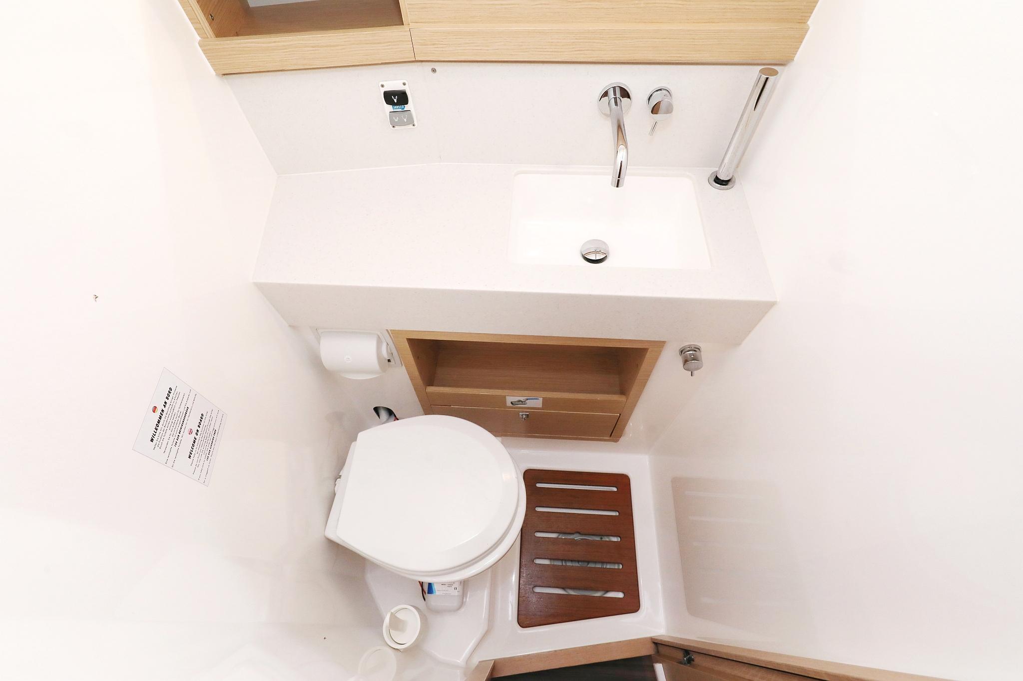 Dufour 530 - 6 cab., picture 37