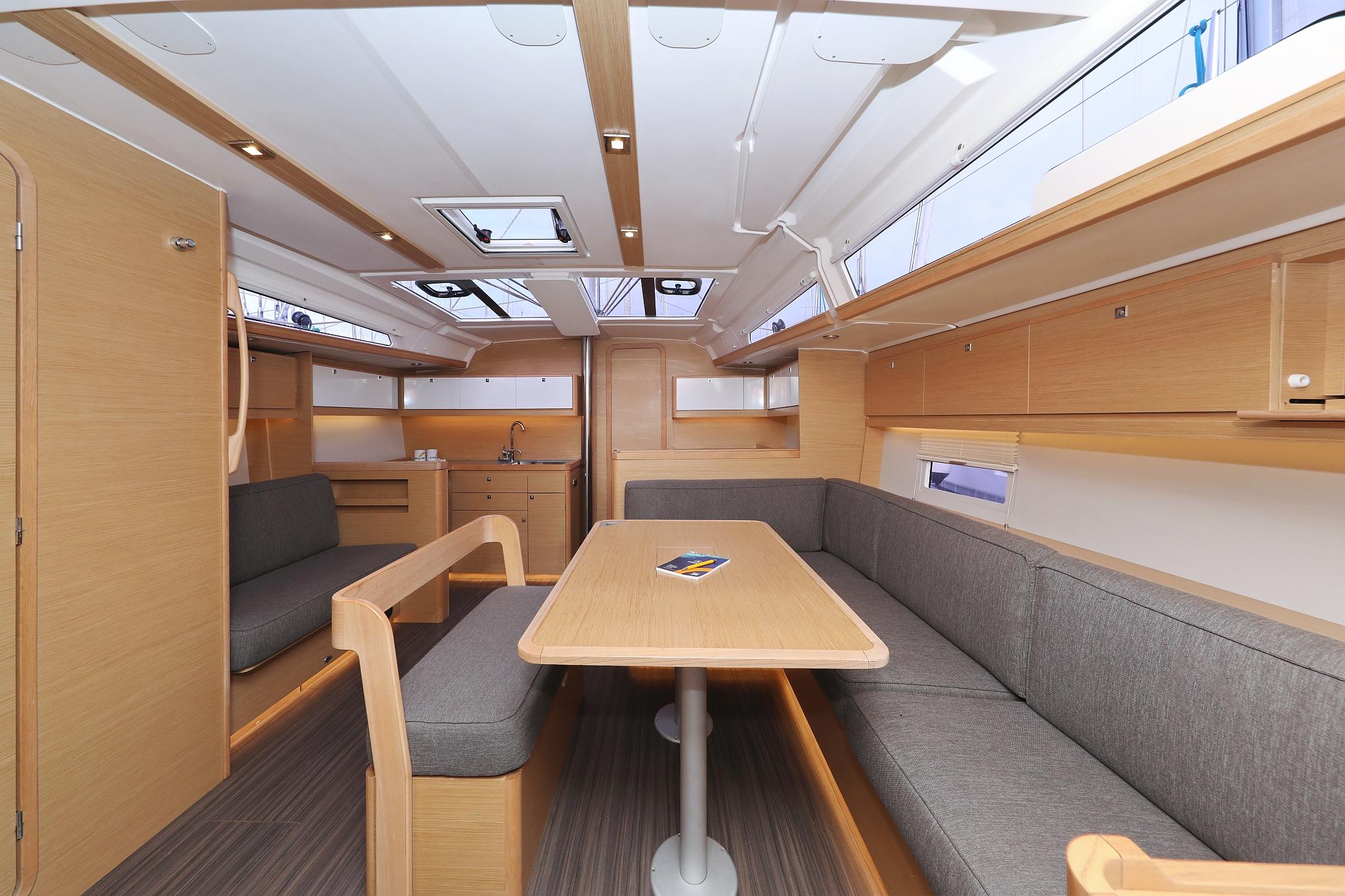 Dufour 430 - 3 cab., picture 13