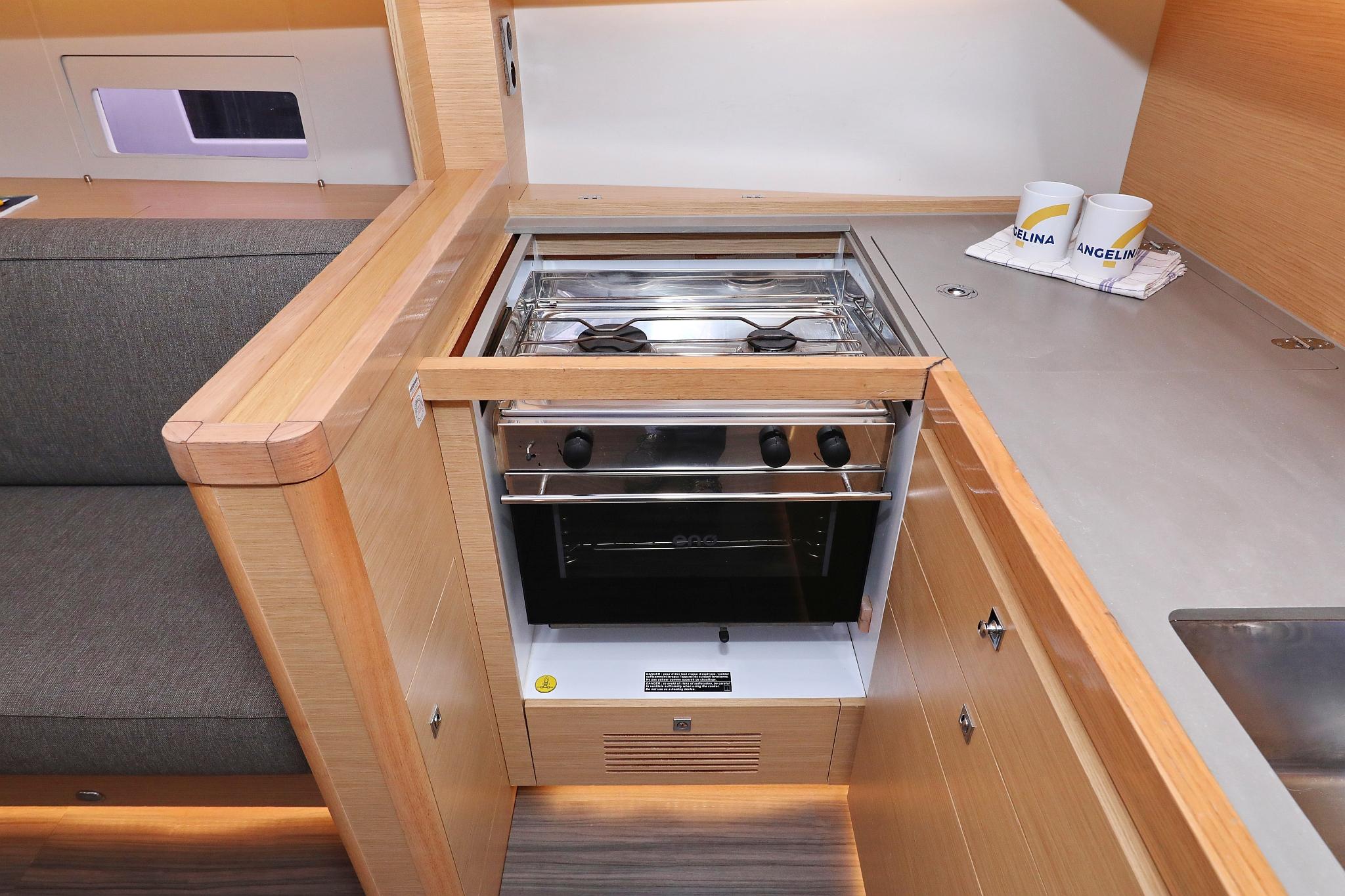 Dufour 430 - 3 cab., picture 39