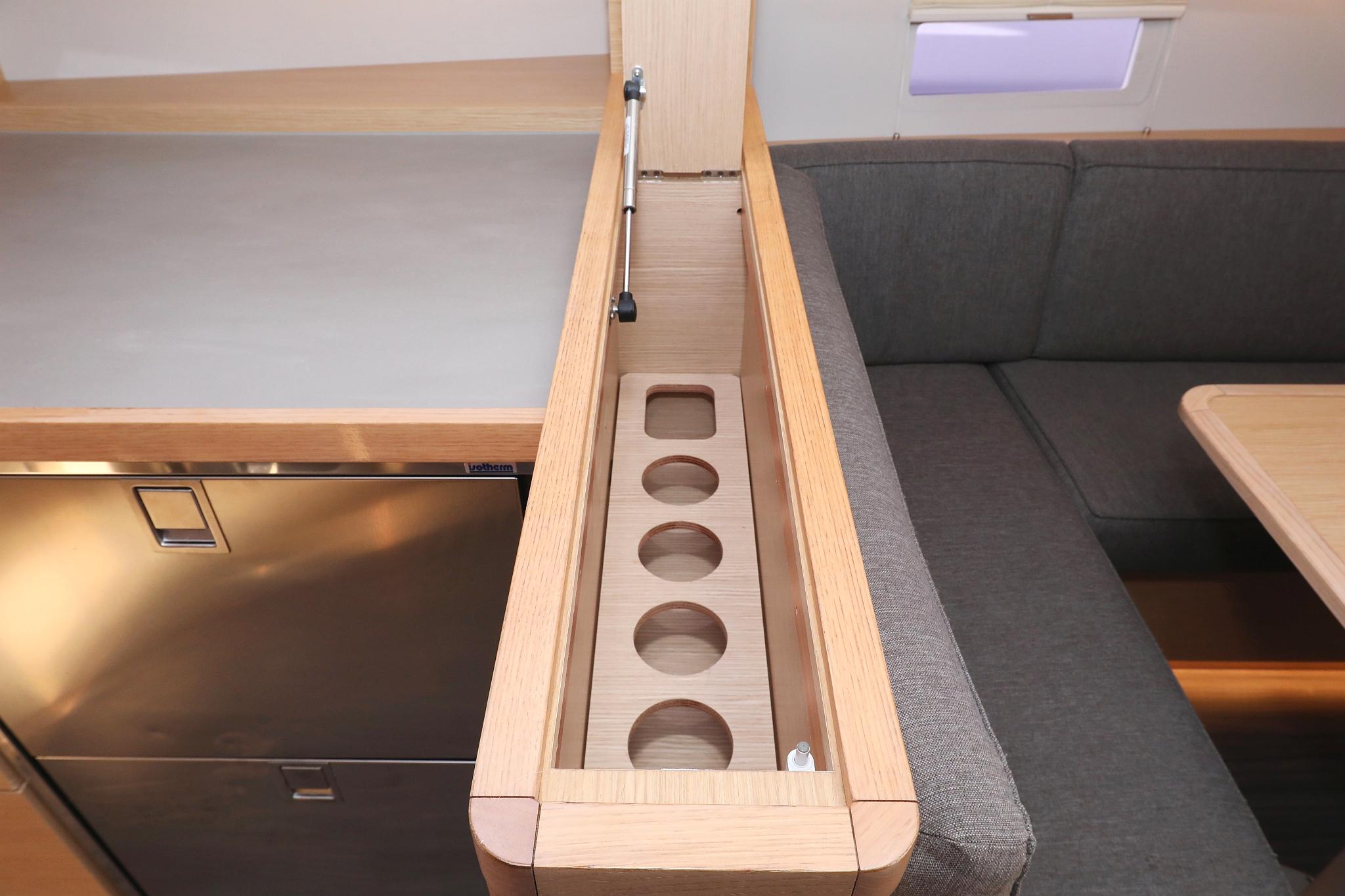 Dufour 430 - 3 cab., picture 42