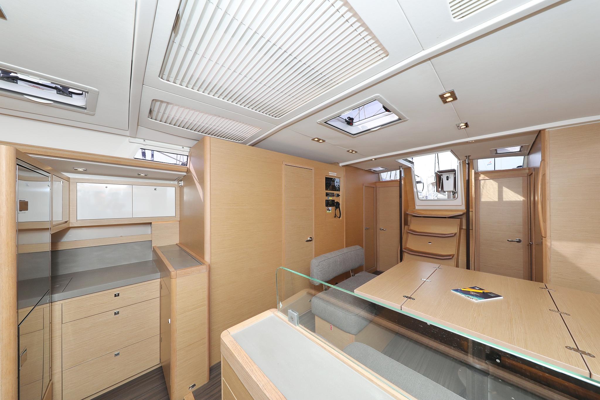 Dufour 530, picture 17