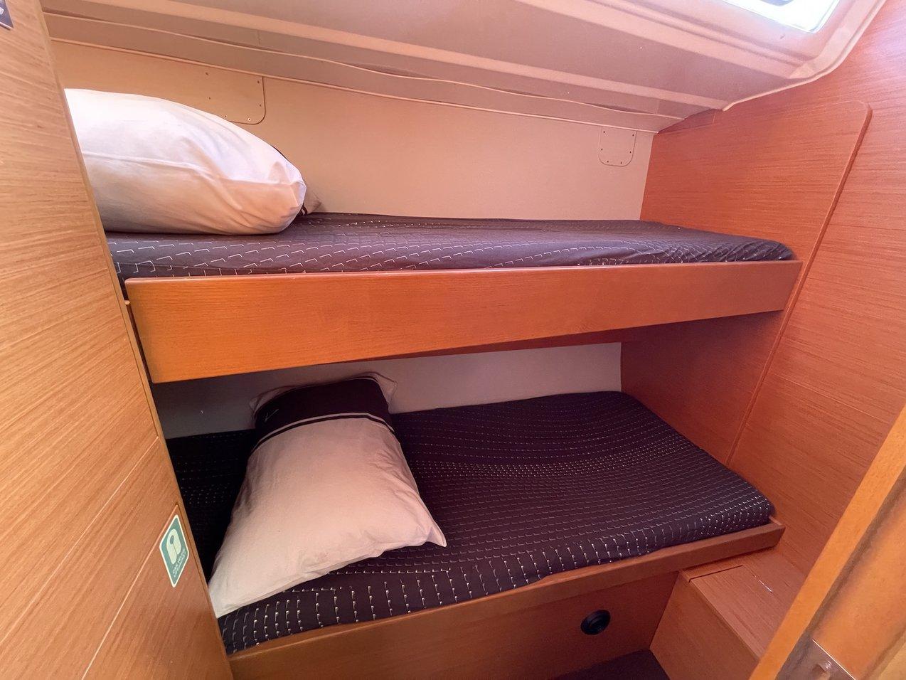 Dufour 430, picture 6