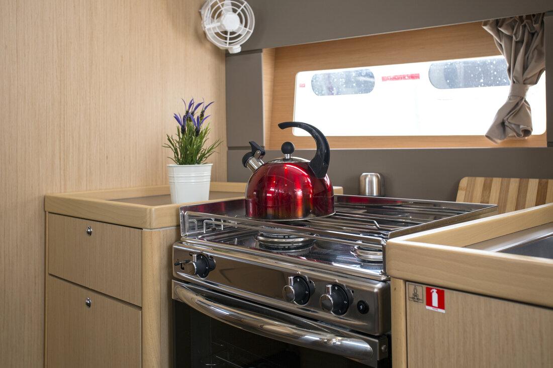 Oceanis 38.1, picture 12