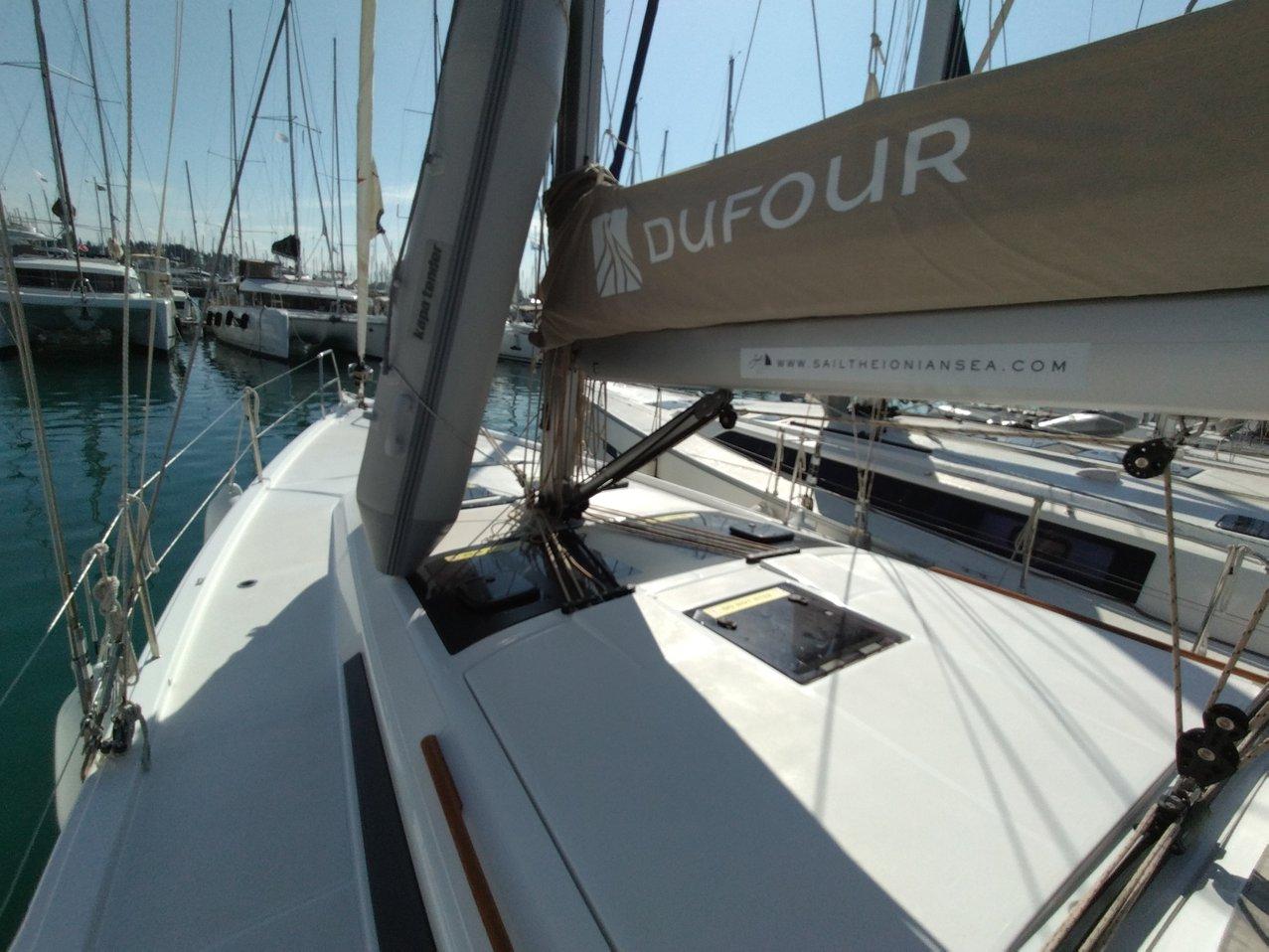 Dufour 430, picture 9