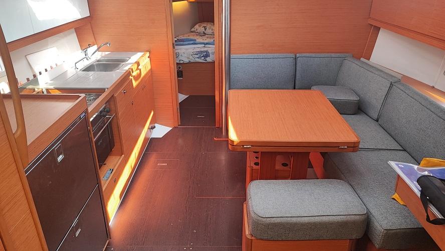 Dufour 390, picture 13